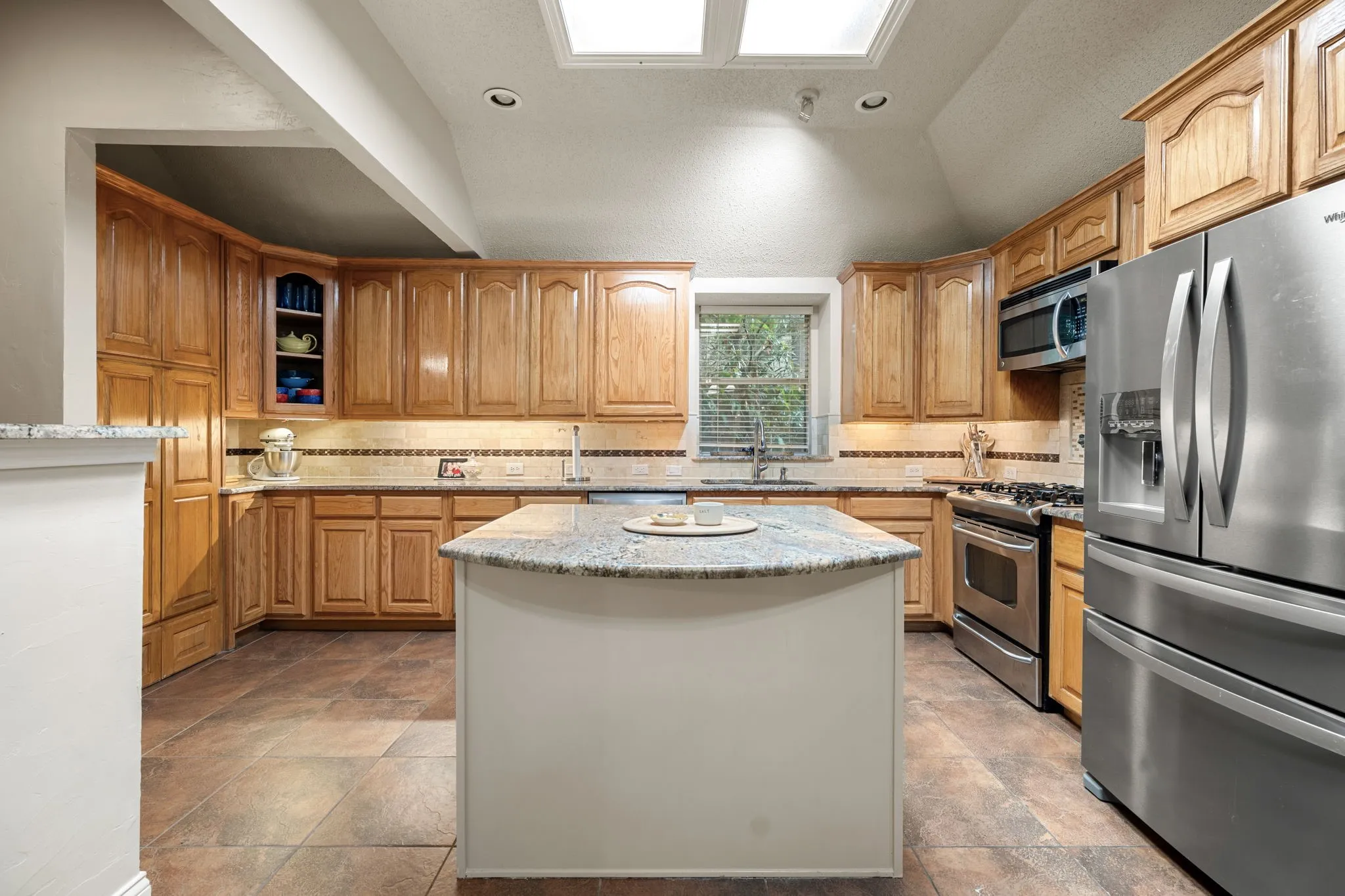 Single Family Residence For Rent in Collin County , 400 Watters Crossing Court, Allen, Texas 75013, 4 Bedroom, 2 Bathroom, 1 Garage spaces, 2,181 Sqft, built in 1993, mls#21401534, Real Estate Agent in Allen, Homes For Rent in Collin county, Homes For Rent in Allen, Realtor in Allen Texas, Real Estate Brokerage Independent Realty Texas, Luminita Cordes Realtor