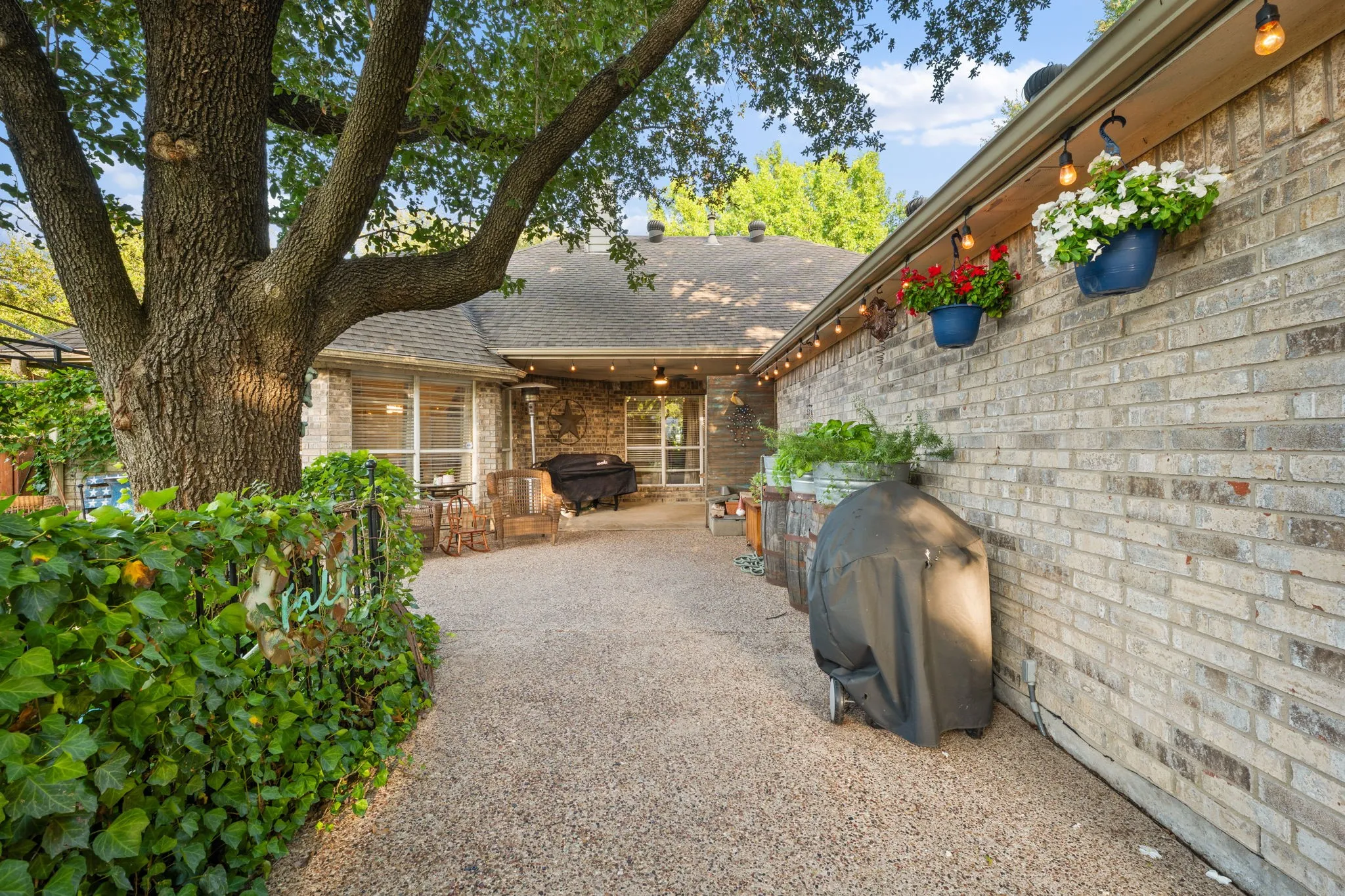 Single Family Residence For Rent in Collin County , 400 Watters Crossing Court, Allen, Texas 75013, 4 Bedroom, 2 Bathroom, 1 Garage spaces, 2,181 Sqft, built in 1993, mls#21401534, Real Estate Agent in Allen, Homes For Rent in Collin county, Homes For Rent in Allen, Realtor in Allen Texas, Real Estate Brokerage Independent Realty Texas, Luminita Cordes Realtor