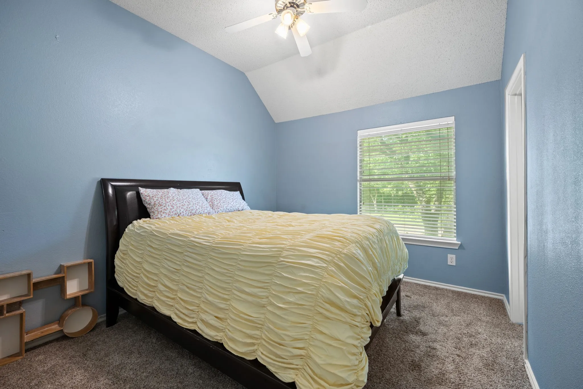 Single Family Residence For Rent in Collin County , 400 Watters Crossing Court, Allen, Texas 75013, 4 Bedroom, 2 Bathroom, 1 Garage spaces, 2,181 Sqft, built in 1993, mls#21401534, Real Estate Agent in Allen, Homes For Rent in Collin county, Homes For Rent in Allen, Realtor in Allen Texas, Real Estate Brokerage Independent Realty Texas, Luminita Cordes Realtor