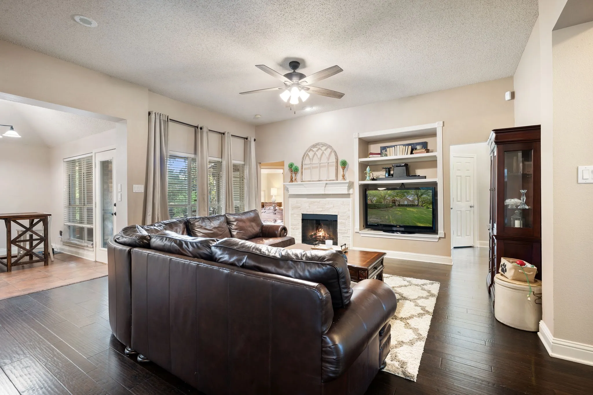 Single Family Residence For Rent in Collin County , 400 Watters Crossing Court, Allen, Texas 75013, 4 Bedroom, 2 Bathroom, 1 Garage spaces, 2,181 Sqft, built in 1993, mls#21401534, Real Estate Agent in Allen, Homes For Rent in Collin county, Homes For Rent in Allen, Realtor in Allen Texas, Real Estate Brokerage Independent Realty Texas, Luminita Cordes Realtor