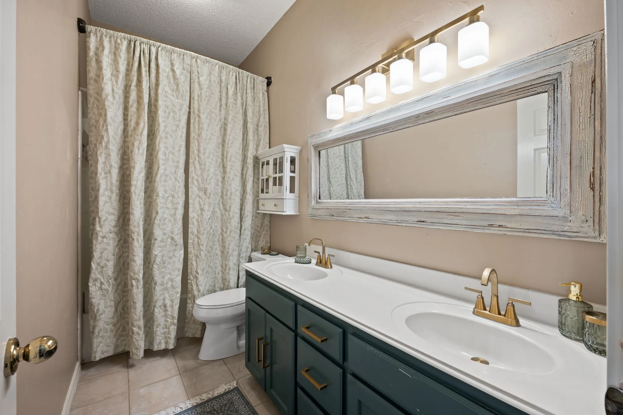 Single Family Residence For Rent in Collin County , 400 Watters Crossing Court, Allen, Texas 75013, 4 Bedroom, 2 Bathroom, 1 Garage spaces, 2,181 Sqft, built in 1993, mls#21401534, Real Estate Agent in Allen, Homes For Rent in Collin county, Homes For Rent in Allen, Realtor in Allen Texas, Real Estate Brokerage Independent Realty Texas, Luminita Cordes Realtor