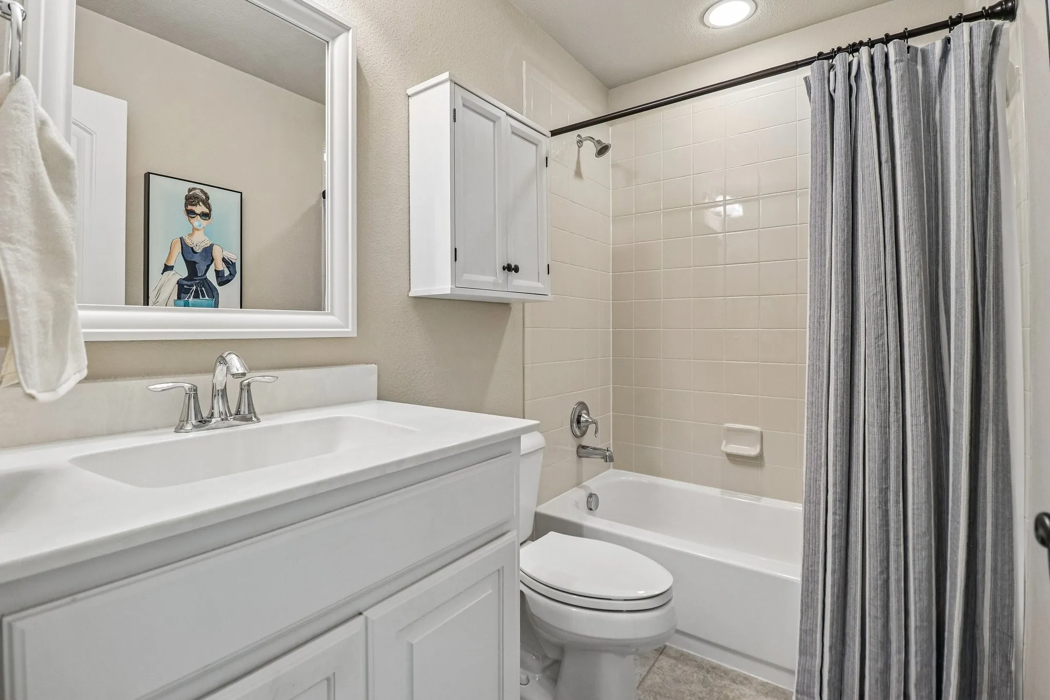 Full Bathroom