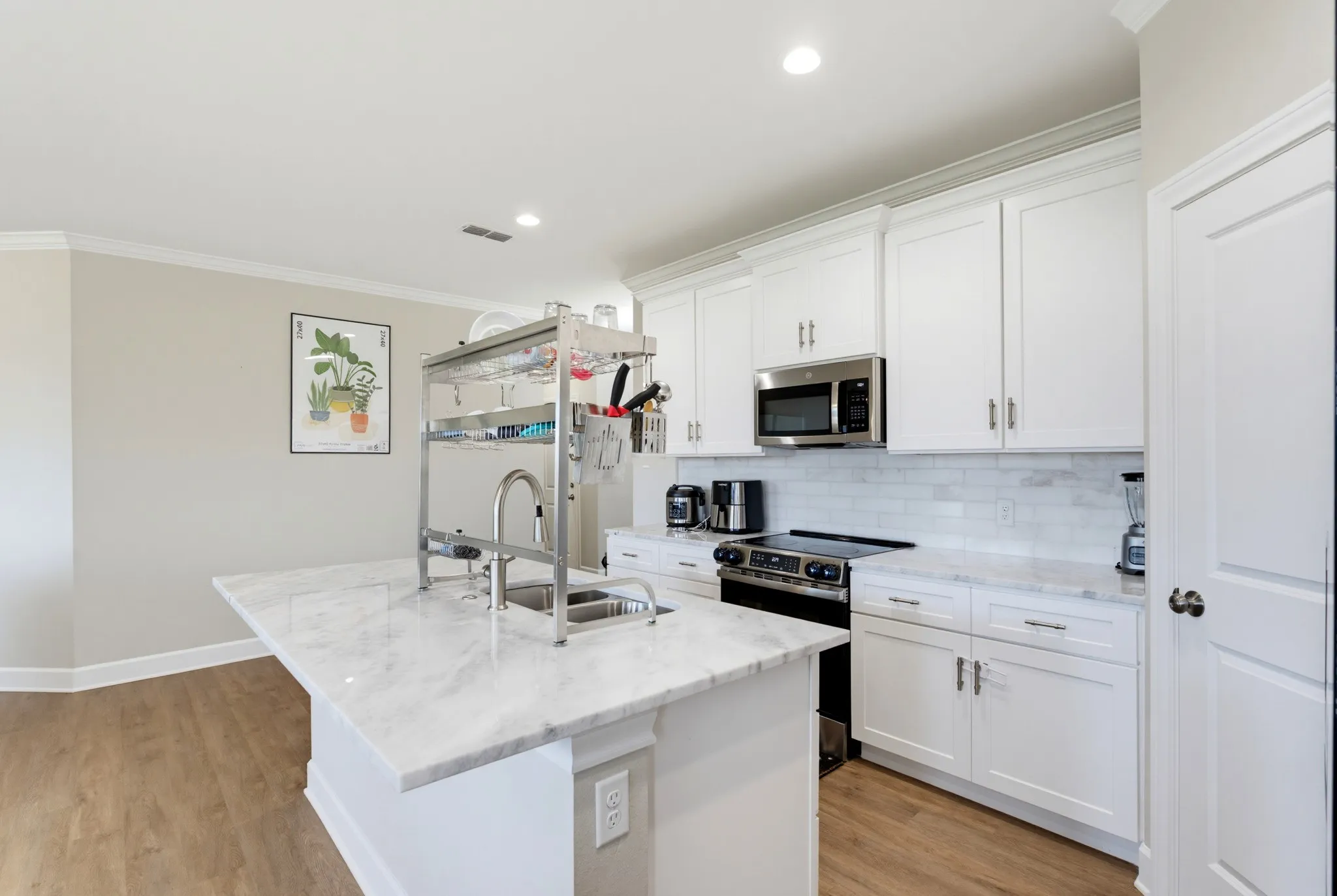 Single Family Residence For Rent in Taylor County , 7649 Wildflower Way, Abilene, Texas 79602, 4 Bedroom, 2 Bathroom, 2 Garage spaces, 1,700 Sqft, built in 2022, mls#21397567, Real Estate Agent in Abilene, Homes For Rent in Taylor county, Homes For Rent in Abilene, Realtor in Abilene Texas, Real Estate Brokerage Independent Realty Texas, Luminita Cordes Realtor