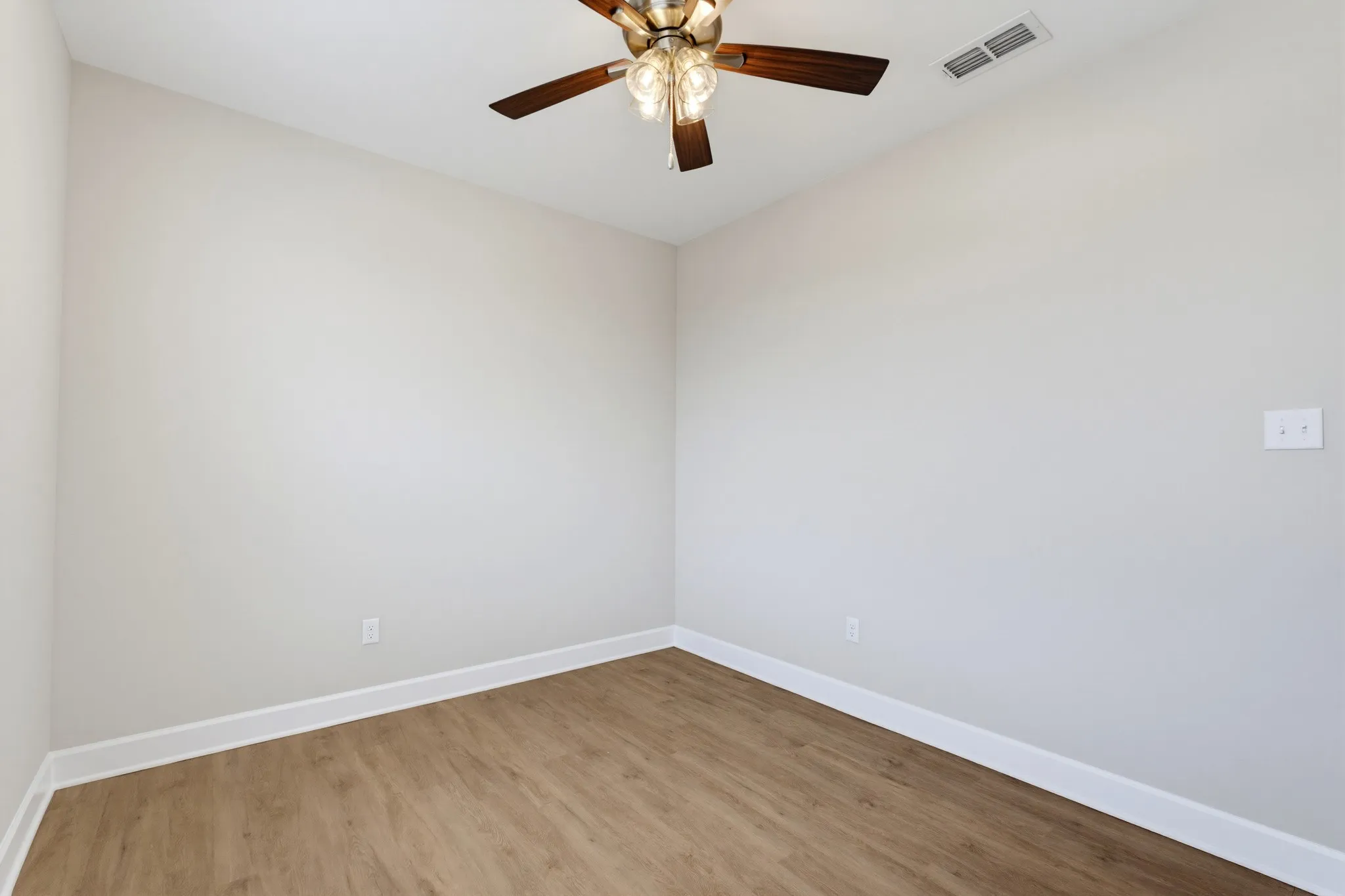 Single Family Residence For Rent in Taylor County , 7649 Wildflower Way, Abilene, Texas 79602, 4 Bedroom, 2 Bathroom, 2 Garage spaces, 1,700 Sqft, built in 2022, mls#21397567, Real Estate Agent in Abilene, Homes For Rent in Taylor county, Homes For Rent in Abilene, Realtor in Abilene Texas, Real Estate Brokerage Independent Realty Texas, Luminita Cordes Realtor