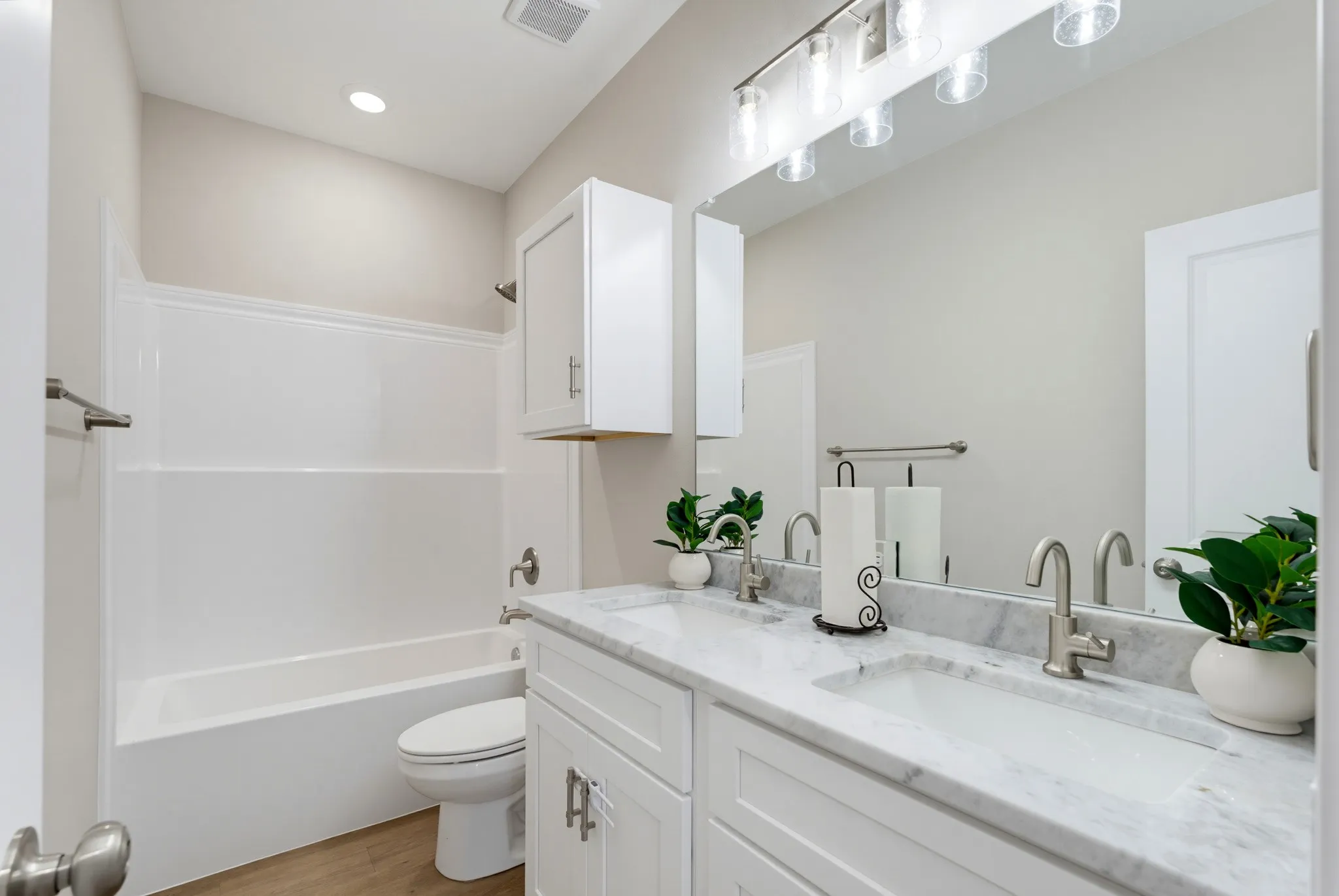 Single Family Residence For Rent in Taylor County , 7649 Wildflower Way, Abilene, Texas 79602, 4 Bedroom, 2 Bathroom, 2 Garage spaces, 1,700 Sqft, built in 2022, mls#21397567, Real Estate Agent in Abilene, Homes For Rent in Taylor county, Homes For Rent in Abilene, Realtor in Abilene Texas, Real Estate Brokerage Independent Realty Texas, Luminita Cordes Realtor