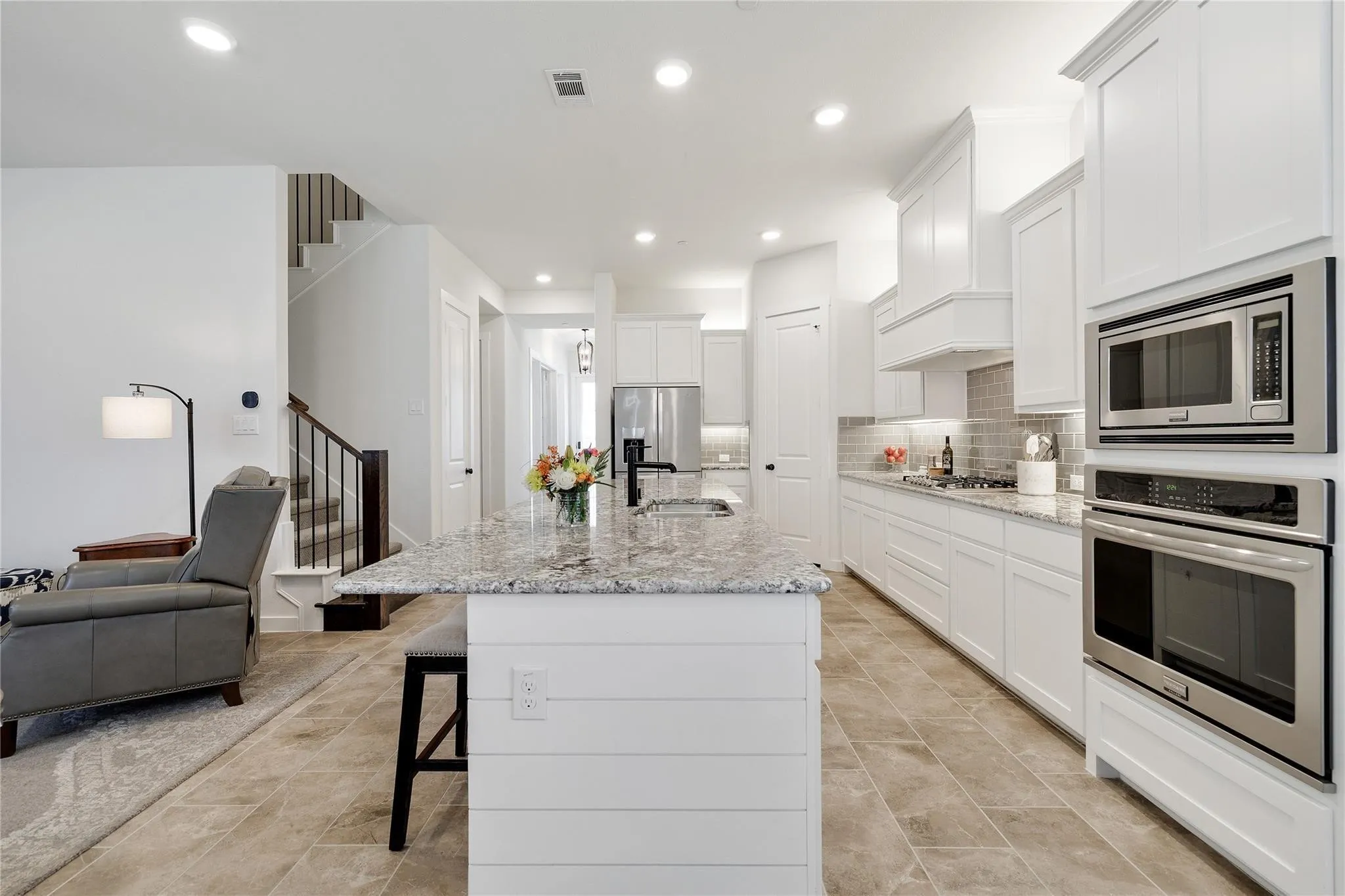 Townhouse For Rent in Denton County , 4060 Cotton Gin Road, Frisco, Texas 75034, 2 Bedroom, 3 Bathroom, 2 Garage spaces, 2,050 Sqft, built in 2017, mls#21402818, Real Estate Agent in Frisco, Homes For Rent in Denton county, Homes For Rent in Frisco, Realtor in Frisco Texas, Real Estate Brokerage Independent Realty Texas, Luminita Cordes Realtor