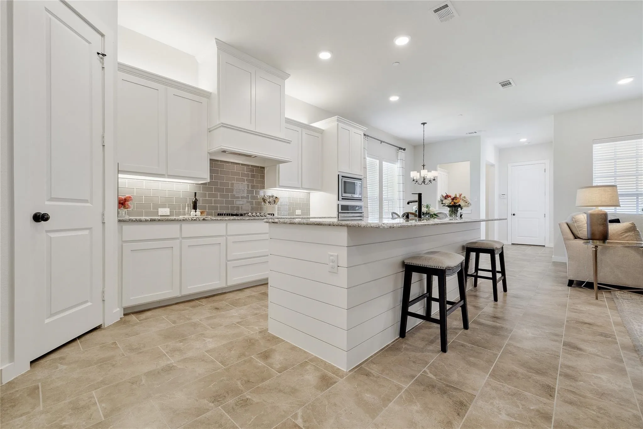 Townhouse For Rent in Denton County , 4060 Cotton Gin Road, Frisco, Texas 75034, 2 Bedroom, 3 Bathroom, 2 Garage spaces, 2,050 Sqft, built in 2017, mls#21402818, Real Estate Agent in Frisco, Homes For Rent in Denton county, Homes For Rent in Frisco, Realtor in Frisco Texas, Real Estate Brokerage Independent Realty Texas, Luminita Cordes Realtor