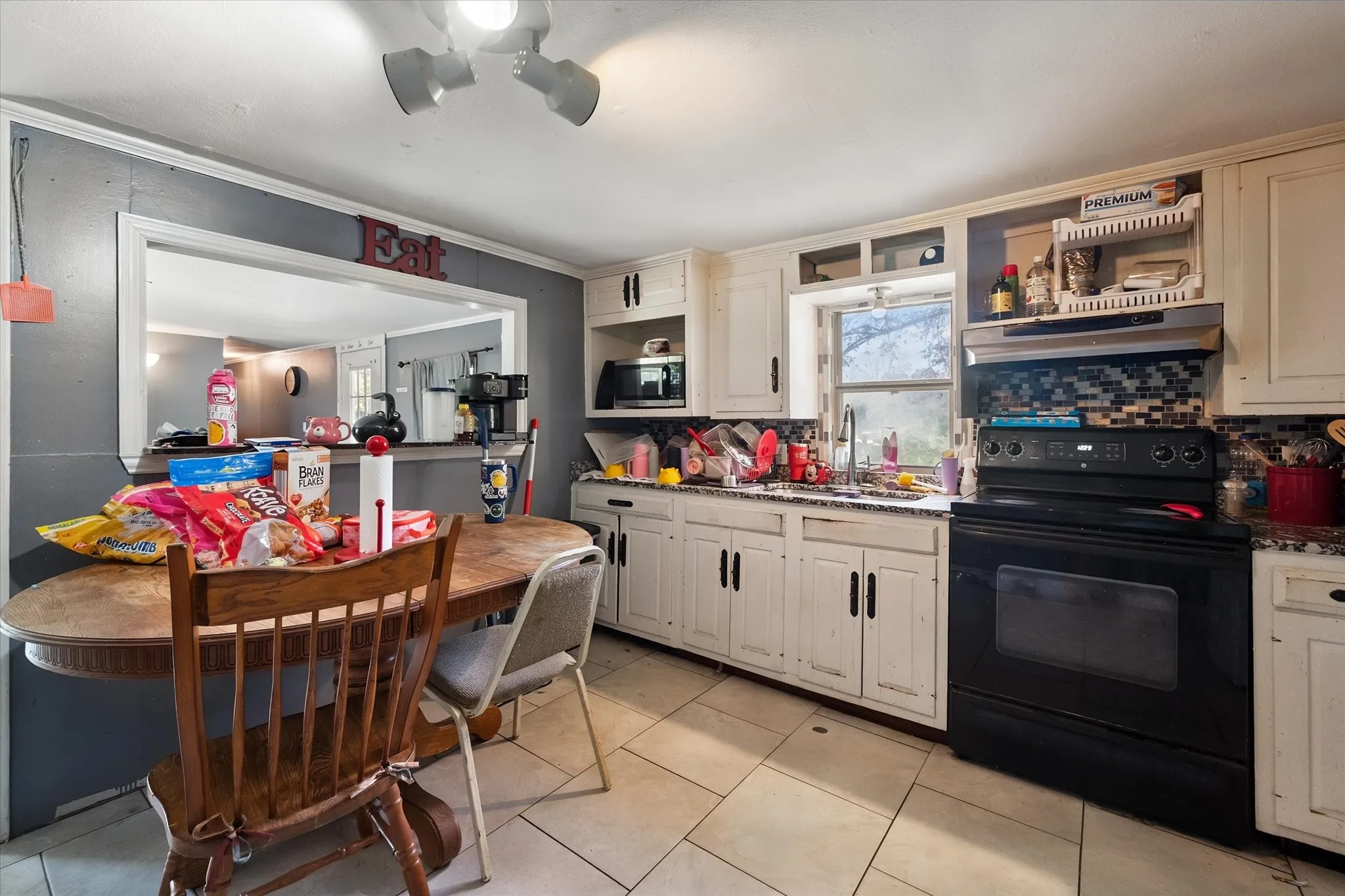 Manufactured Home For Sale in Freestone County , 157 Fcr 1220, Fairfield, Texas 75840, 5 Bedroom, 2 Bathroom, Garage spaces, 1,540 Sqft, built in 1980, mls#21400219, Real Estate Agent in Fairfield, Homes For Sale in Freestone county, Homes For Sale in Fairfield, Realtor in Fairfield Texas, Real Estate Brokerage Independent Realty Texas, Luminita Cordes Realtor