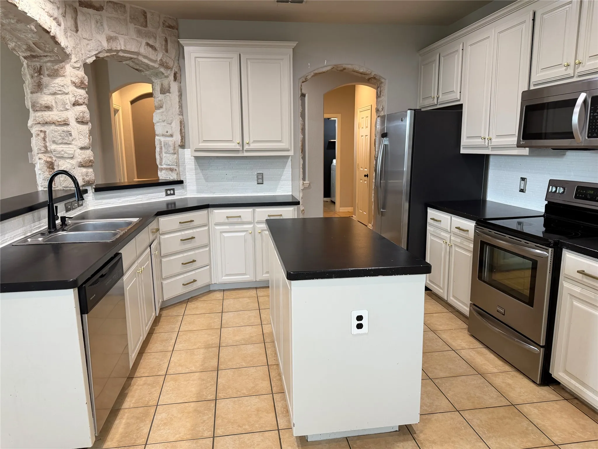 Enjoy cooking in this chef's kitchen