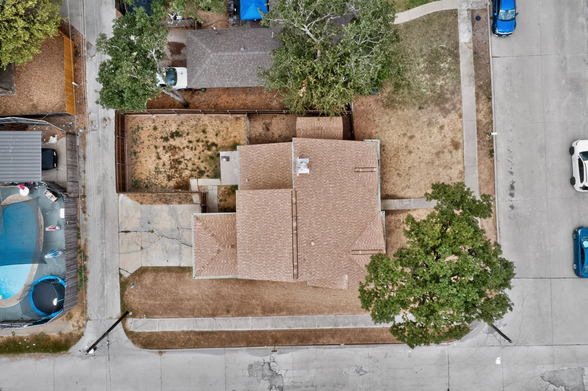 Single Family Residence For Sale in Dallas County , 11820 Amberly Lane, Balch Springs, Texas 75180, 3 Bedroom, 2 Bathroom, 1 Garage spaces, 1,466 Sqft, built in 1986, mls#21402755, Real Estate Agent in Balch Springs, Homes For Sale in Dallas county, Homes For Sale in Balch Springs, Realtor in Balch Springs Texas, Real Estate Brokerage Independent Realty Texas, Luminita Cordes Realtor