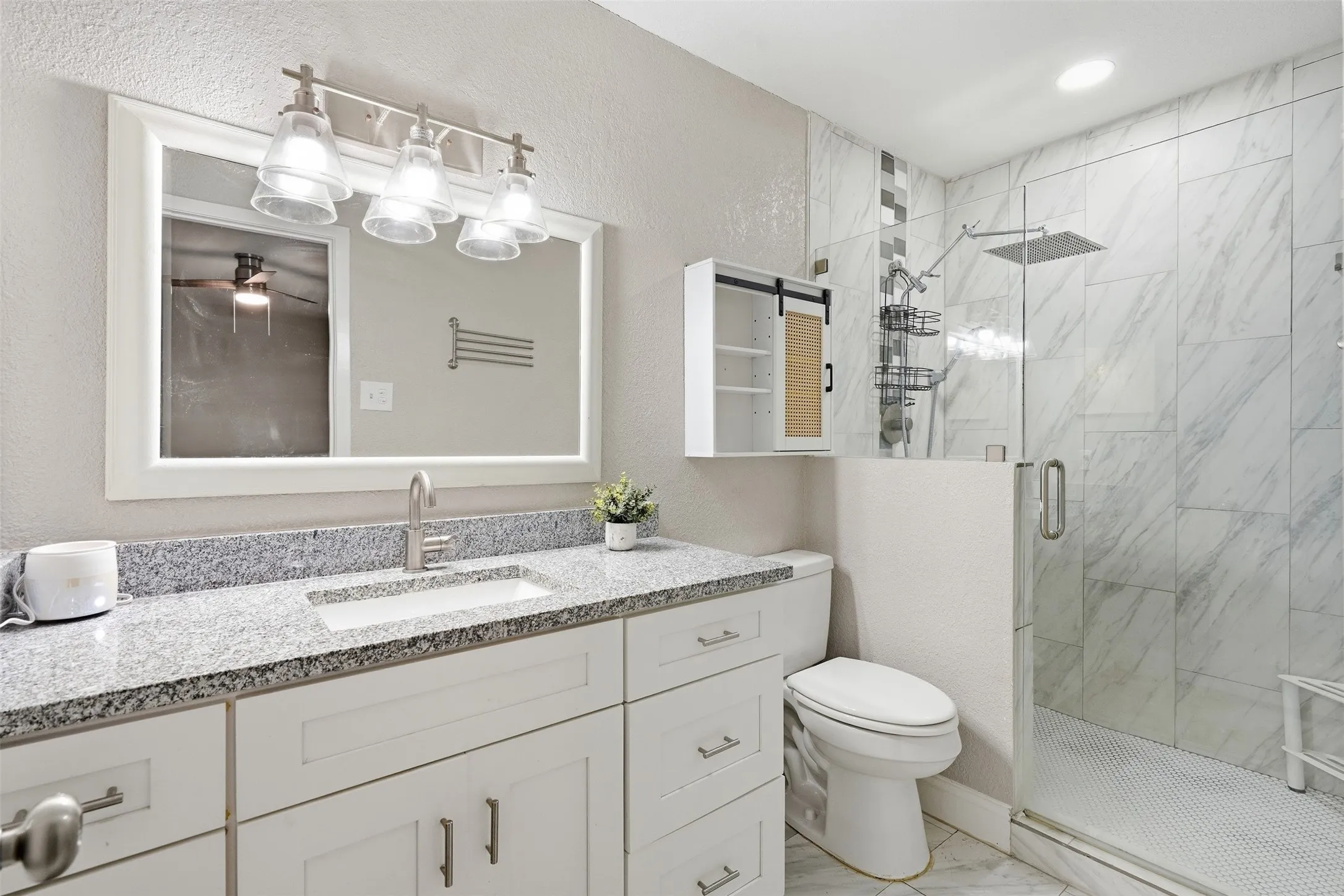 Single Family Residence For Sale in Hill County , 101 Falcon Lane, Hillsboro, Texas 76645, 4 Bedroom, 2 Bathroom, 2 Garage spaces, 1,973 Sqft, built in 1971, mls#21402819, Real Estate Agent in Hillsboro, Homes For Sale in Hill county, Homes For Sale in Hillsboro, Realtor in Hillsboro Texas, Real Estate Brokerage Independent Realty Texas, Luminita Cordes Realtor