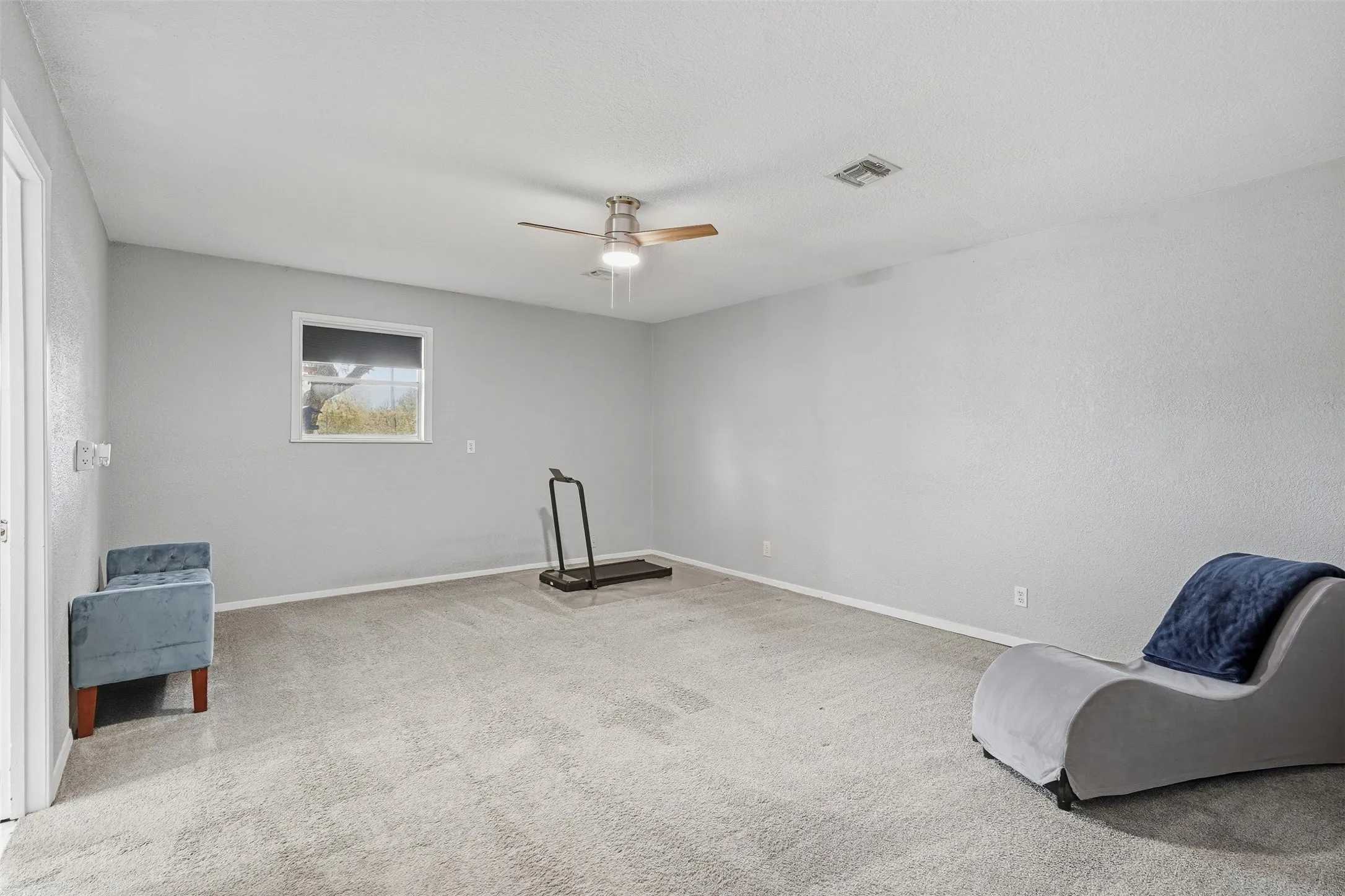 Single Family Residence For Sale in Hill County , 101 Falcon Lane, Hillsboro, Texas 76645, 4 Bedroom, 2 Bathroom, 2 Garage spaces, 1,973 Sqft, built in 1971, mls#21402819, Real Estate Agent in Hillsboro, Homes For Sale in Hill county, Homes For Sale in Hillsboro, Realtor in Hillsboro Texas, Real Estate Brokerage Independent Realty Texas, Luminita Cordes Realtor