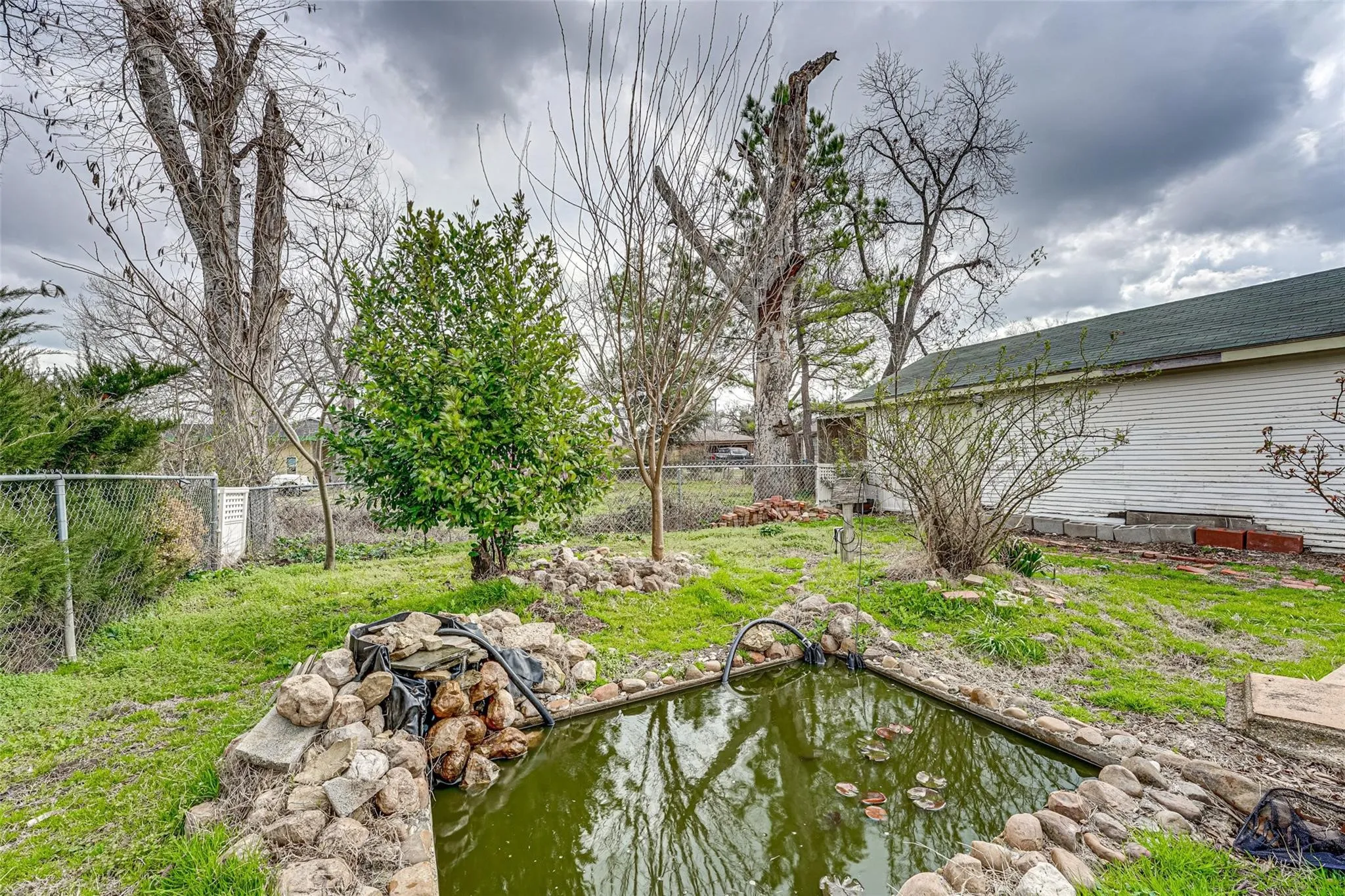 Single Family Residence For Sale in Hunt County , 1515 Caddo Street, Commerce, Texas 75428, 3 Bedroom, 2 Bathroom, 1 Garage spaces, 2,497 Sqft, built in 1912, mls#21402827, Real Estate Agent in Commerce, Homes For Sale in Hunt county, Homes For Sale in Commerce, Realtor in Commerce Texas, Real Estate Brokerage Independent Realty Texas, Luminita Cordes Realtor