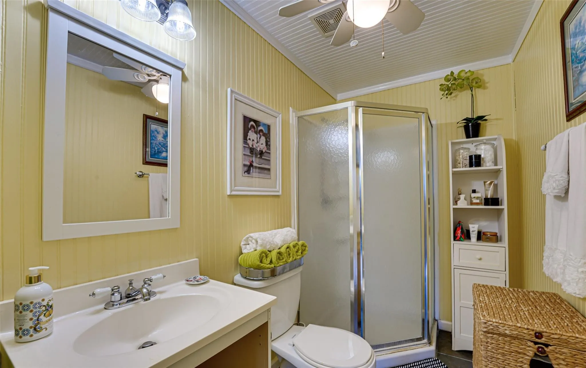 Single Family Residence For Sale in Hunt County , 1515 Caddo Street, Commerce, Texas 75428, 3 Bedroom, 2 Bathroom, 1 Garage spaces, 2,497 Sqft, built in 1912, mls#21402827, Real Estate Agent in Commerce, Homes For Sale in Hunt county, Homes For Sale in Commerce, Realtor in Commerce Texas, Real Estate Brokerage Independent Realty Texas, Luminita Cordes Realtor