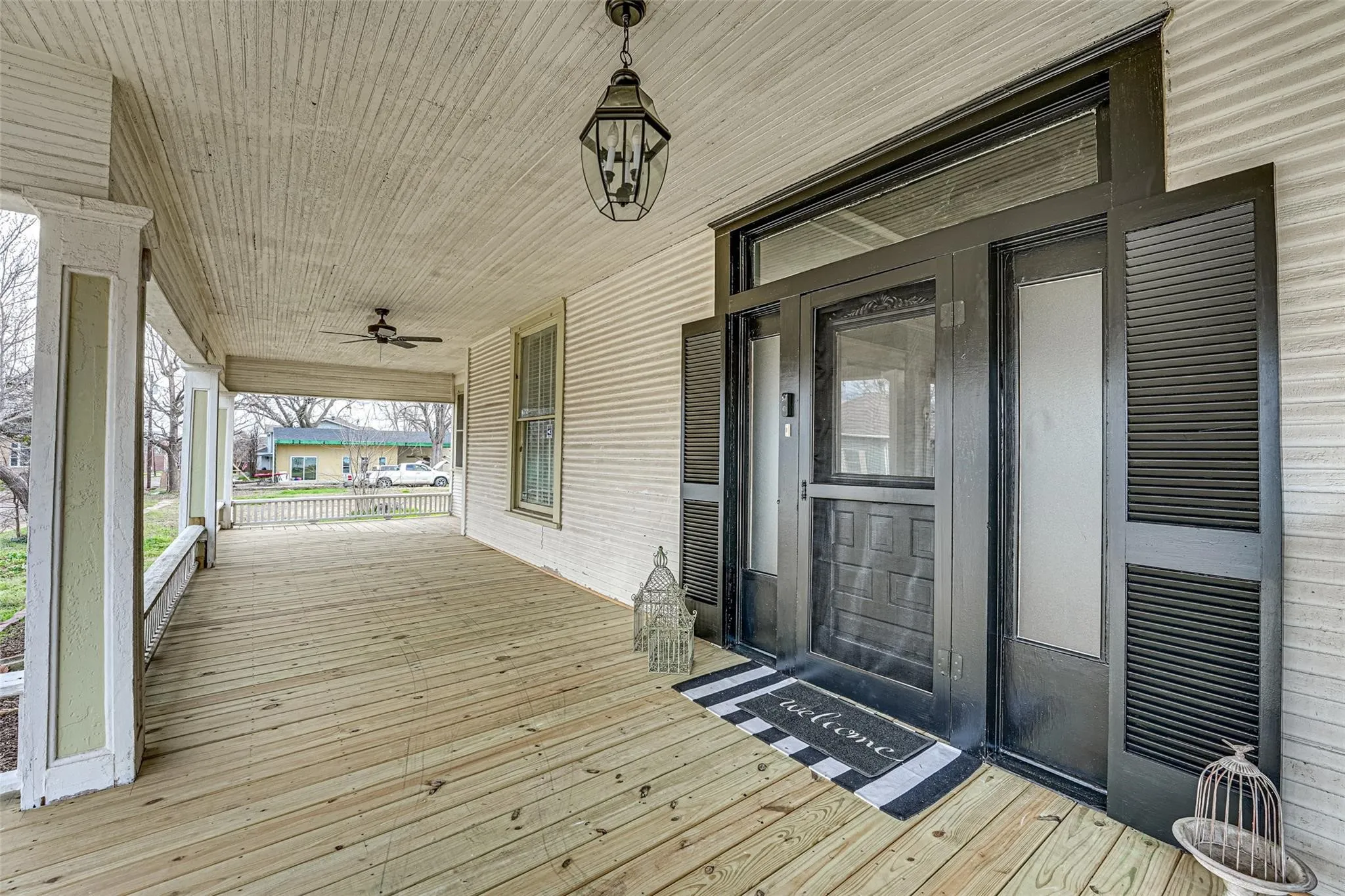 Single Family Residence For Sale in Hunt County , 1515 Caddo Street, Commerce, Texas 75428, 3 Bedroom, 2 Bathroom, 1 Garage spaces, 2,497 Sqft, built in 1912, mls#21402827, Real Estate Agent in Commerce, Homes For Sale in Hunt county, Homes For Sale in Commerce, Realtor in Commerce Texas, Real Estate Brokerage Independent Realty Texas, Luminita Cordes Realtor