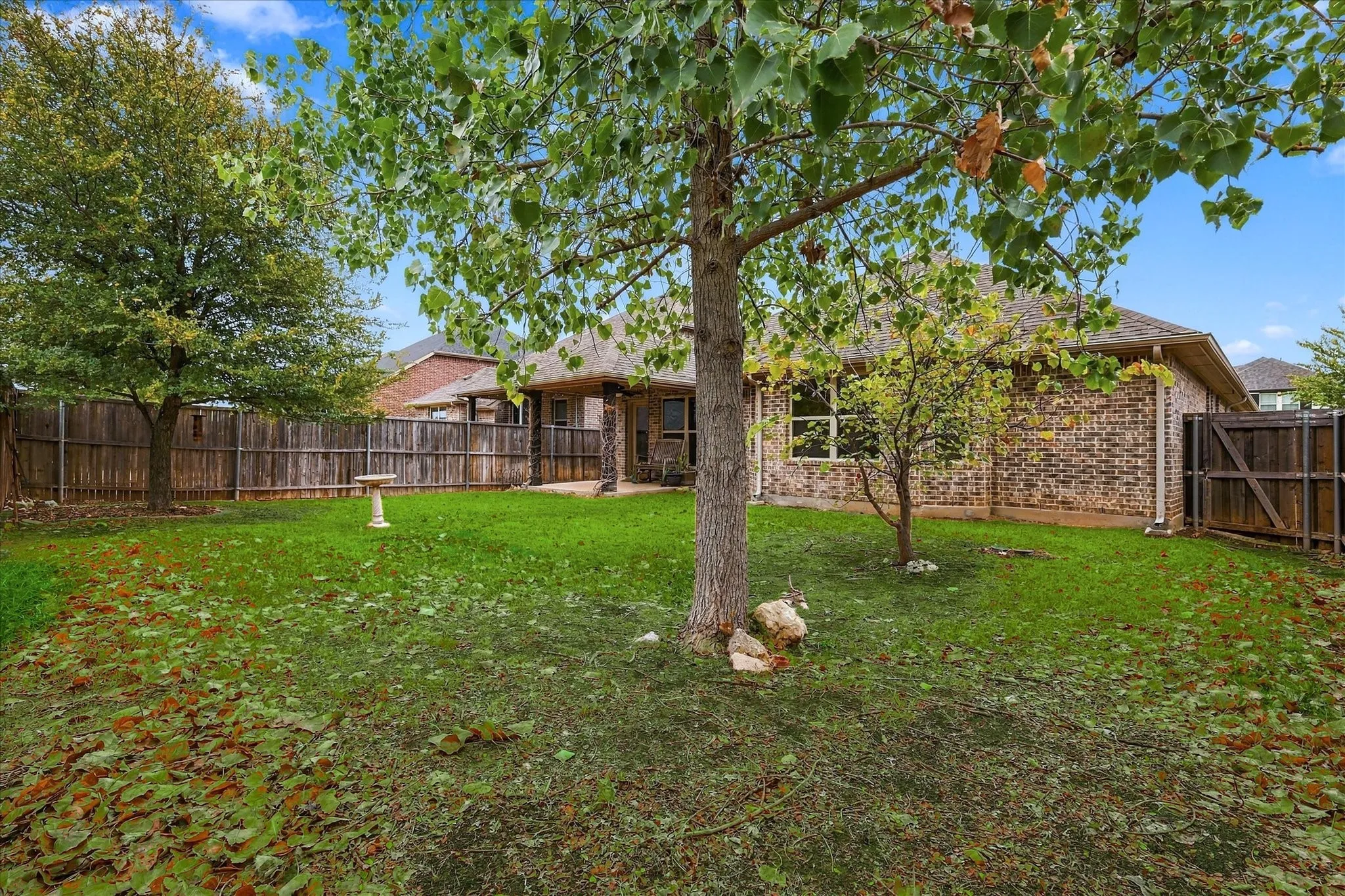 Single Family Residence For Sale in Kaufman County , 2008 Rosebury Lane, Forney, Texas 75126, 3 Bedroom, 2 Bathroom, 2 Garage spaces, 1,914 Sqft, built in 2016, mls#21379567, Real Estate Agent in Forney, Homes For Sale in Kaufman county, Homes For Sale in Forney, Realtor in Forney Texas, Real Estate Brokerage Independent Realty Texas, Luminita Cordes Realtor