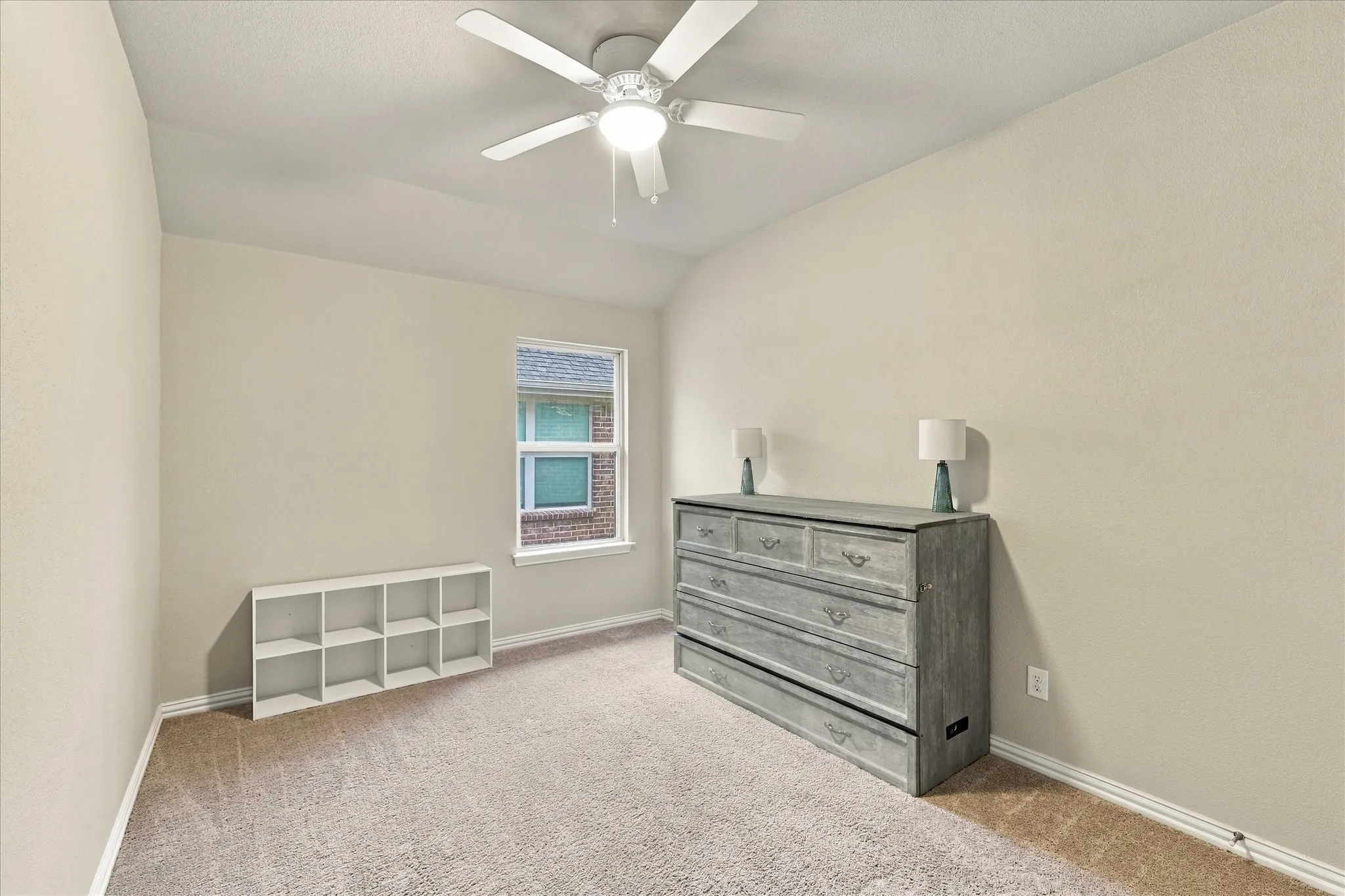 Single Family Residence For Sale in Kaufman County , 2008 Rosebury Lane, Forney, Texas 75126, 3 Bedroom, 2 Bathroom, 2 Garage spaces, 1,914 Sqft, built in 2016, mls#21379567, Real Estate Agent in Forney, Homes For Sale in Kaufman county, Homes For Sale in Forney, Realtor in Forney Texas, Real Estate Brokerage Independent Realty Texas, Luminita Cordes Realtor