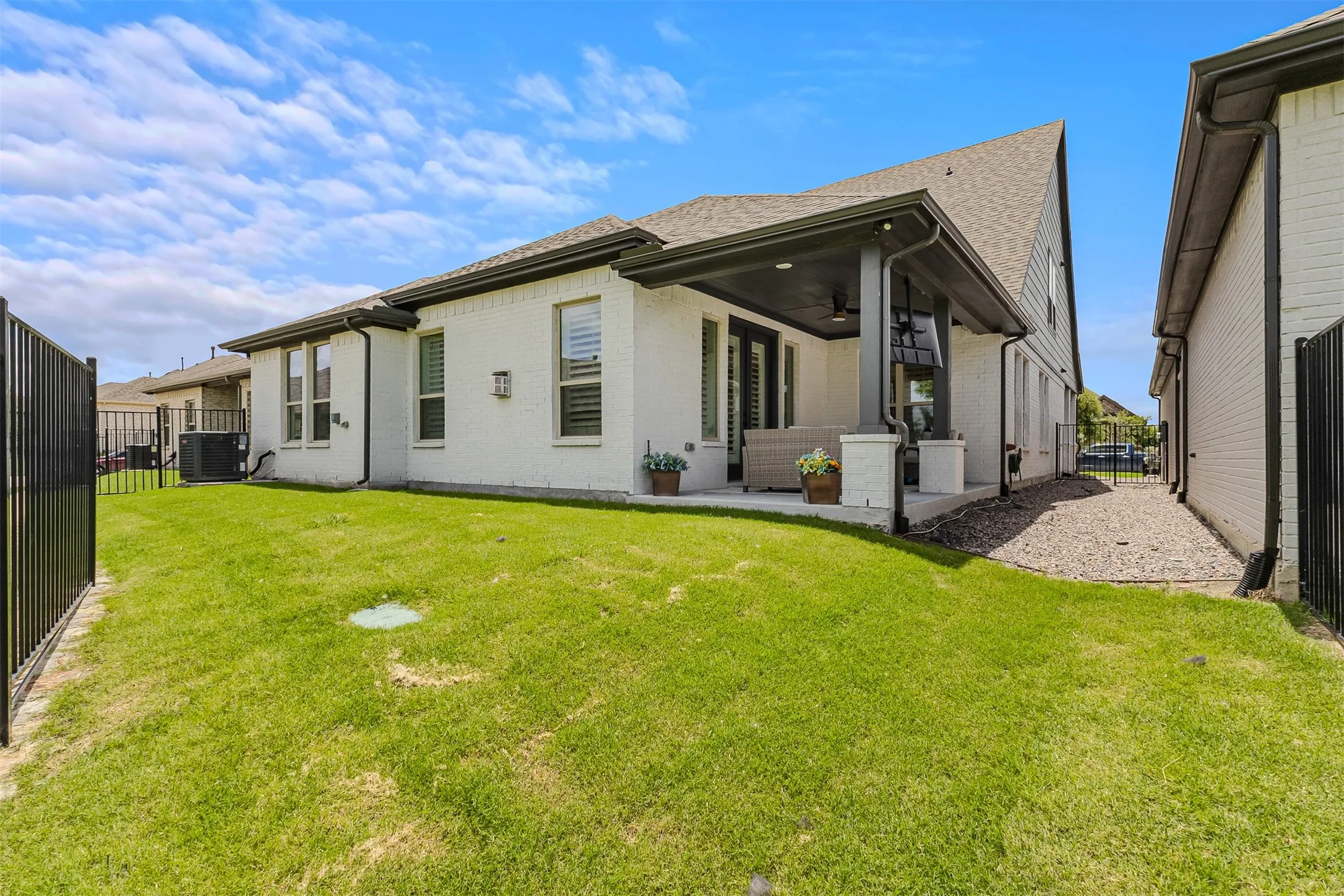 Condominium For Sale in Rockwall County , 1632 Madrid Way, Rockwall, Texas 75087, 3 Bedroom, 3 Bathroom, 2 Garage spaces, 3,125 Sqft, built in 2022, mls#21400301, Real Estate Agent in Rockwall, Homes For Sale in Rockwall county, Homes For Sale in Rockwall, Realtor in Rockwall Texas, Real Estate Brokerage Independent Realty Texas, Luminita Cordes Realtor