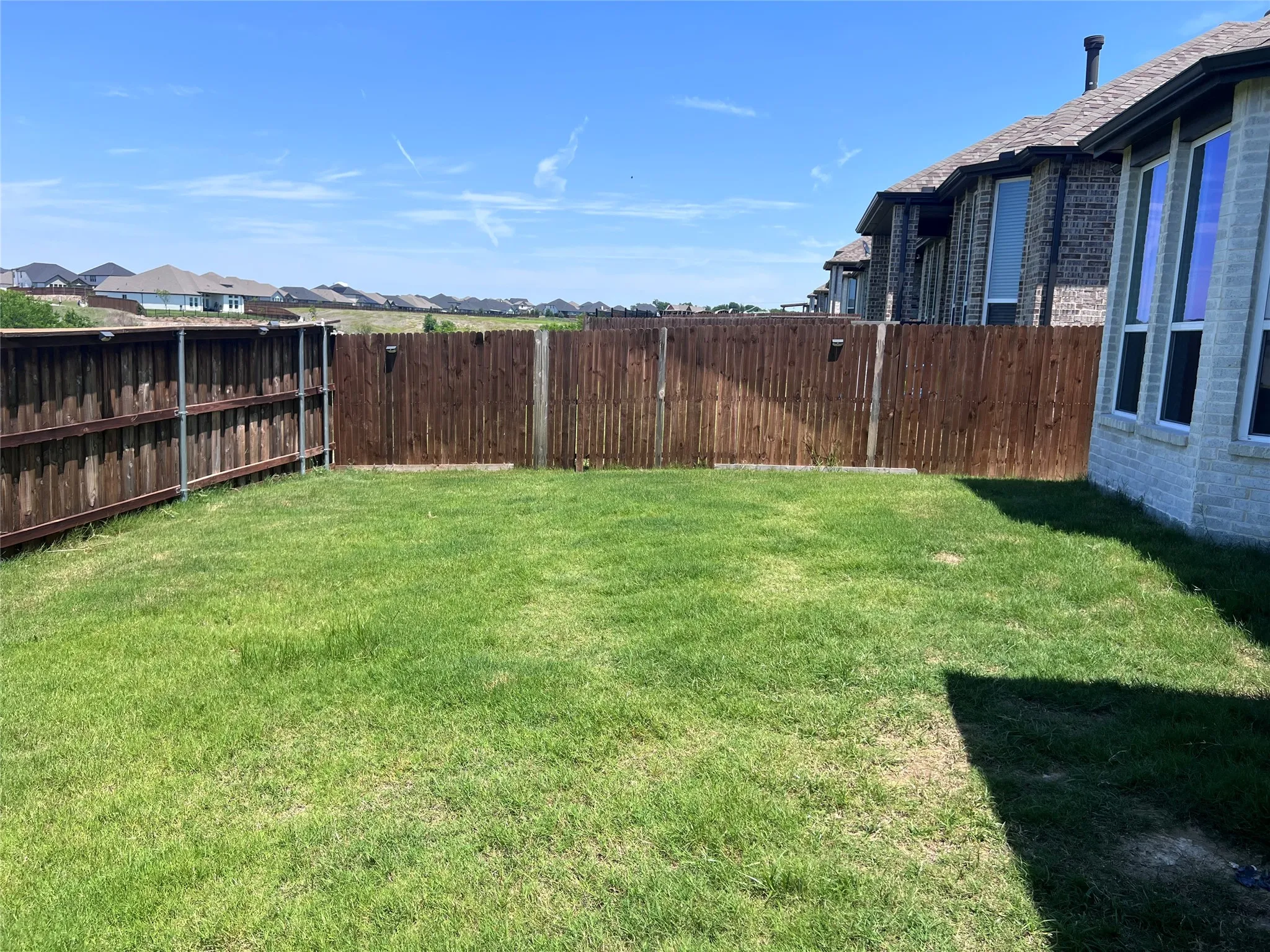 Single Family Residence For Rent in Kaufman County , 2452 Brightling Bend, Forney, Texas 75126, 5 Bedroom, 4 Bathroom, 2 Garage spaces, 3,200 Sqft, built in 2022, mls#21400008, Real Estate Agent in Forney, Homes For Rent in Kaufman county, Homes For Rent in Forney, Realtor in Forney Texas, Real Estate Brokerage Independent Realty Texas, Luminita Cordes Realtor