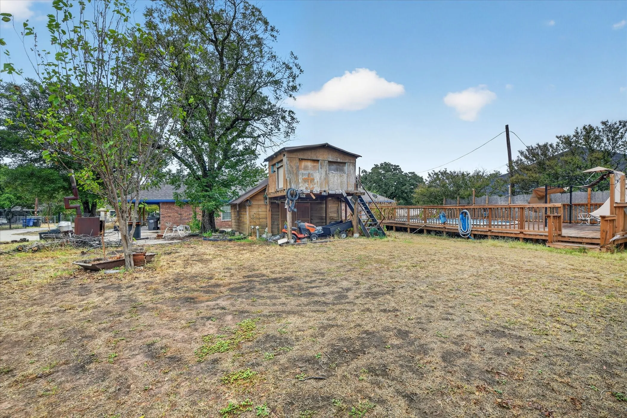 Single Family Residence For Sale in Tarrant County , 3001 Caddo Trail, Lake Worth, Texas 76135, 3 Bedroom, 2 Bathroom, 1 Garage spaces, 2,032 Sqft, built in 2017, mls#21400190, Real Estate Agent in Lake Worth, Homes For Sale in Tarrant county, Homes For Sale in Lake Worth, Realtor in Lake Worth Texas, Real Estate Brokerage Independent Realty Texas, Luminita Cordes Realtor