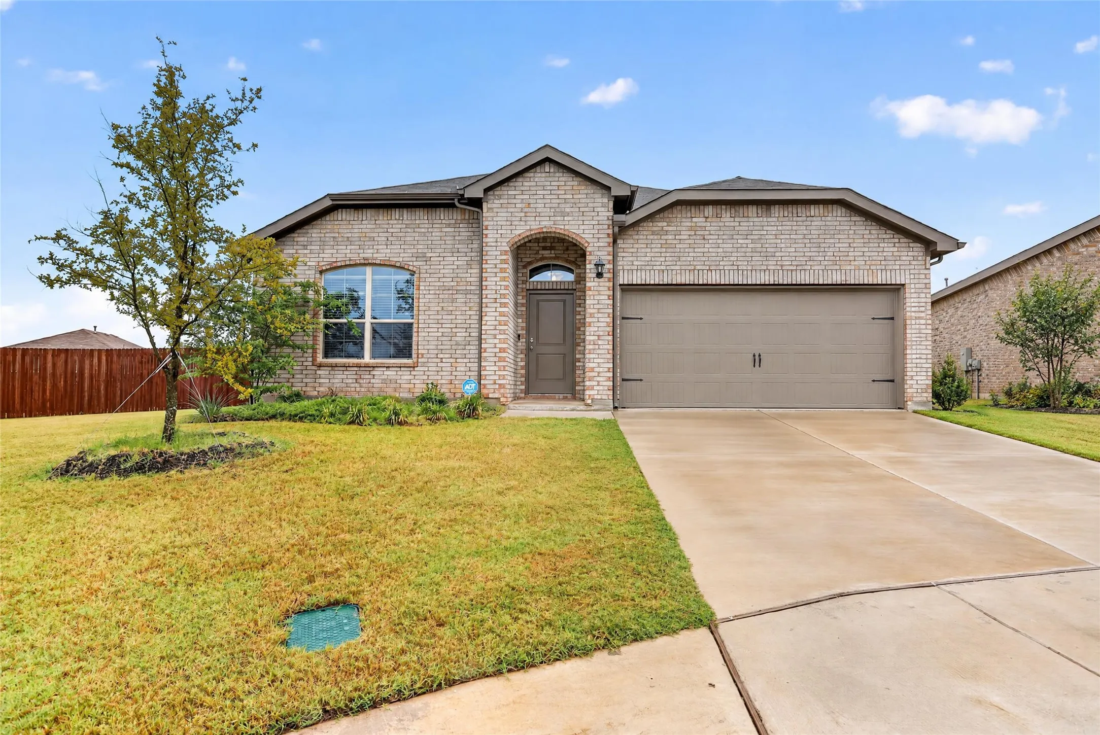 Single Family Residence For Sale in Wise County , 115 Azalea Court, Boyd, Texas 76023, 4 Bedroom, 2 Bathroom, 2 Garage spaces, 1,587 Sqft, built in 2024, mls#21402829, Real Estate Agent in Boyd, Homes For Sale in Wise county, Homes For Sale in Boyd, Realtor in Boyd Texas, Real Estate Brokerage Independent Realty Texas, Luminita Cordes Realtor
