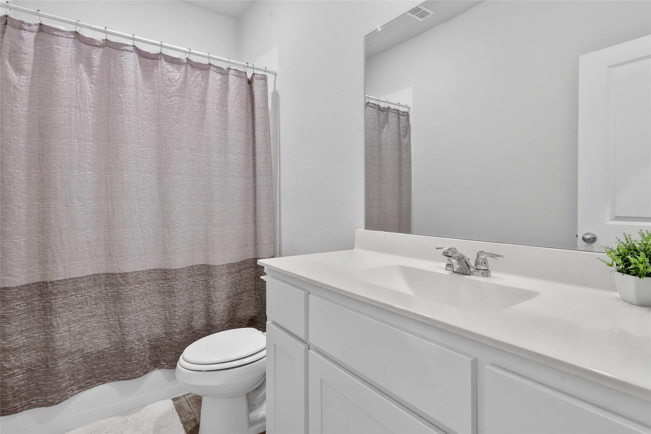 Single Family Residence For Sale in Wise County , 115 Azalea Court, Boyd, Texas 76023, 4 Bedroom, 2 Bathroom, 2 Garage spaces, 1,587 Sqft, built in 2024, mls#21402829, Real Estate Agent in Boyd, Homes For Sale in Wise county, Homes For Sale in Boyd, Realtor in Boyd Texas, Real Estate Brokerage Independent Realty Texas, Luminita Cordes Realtor