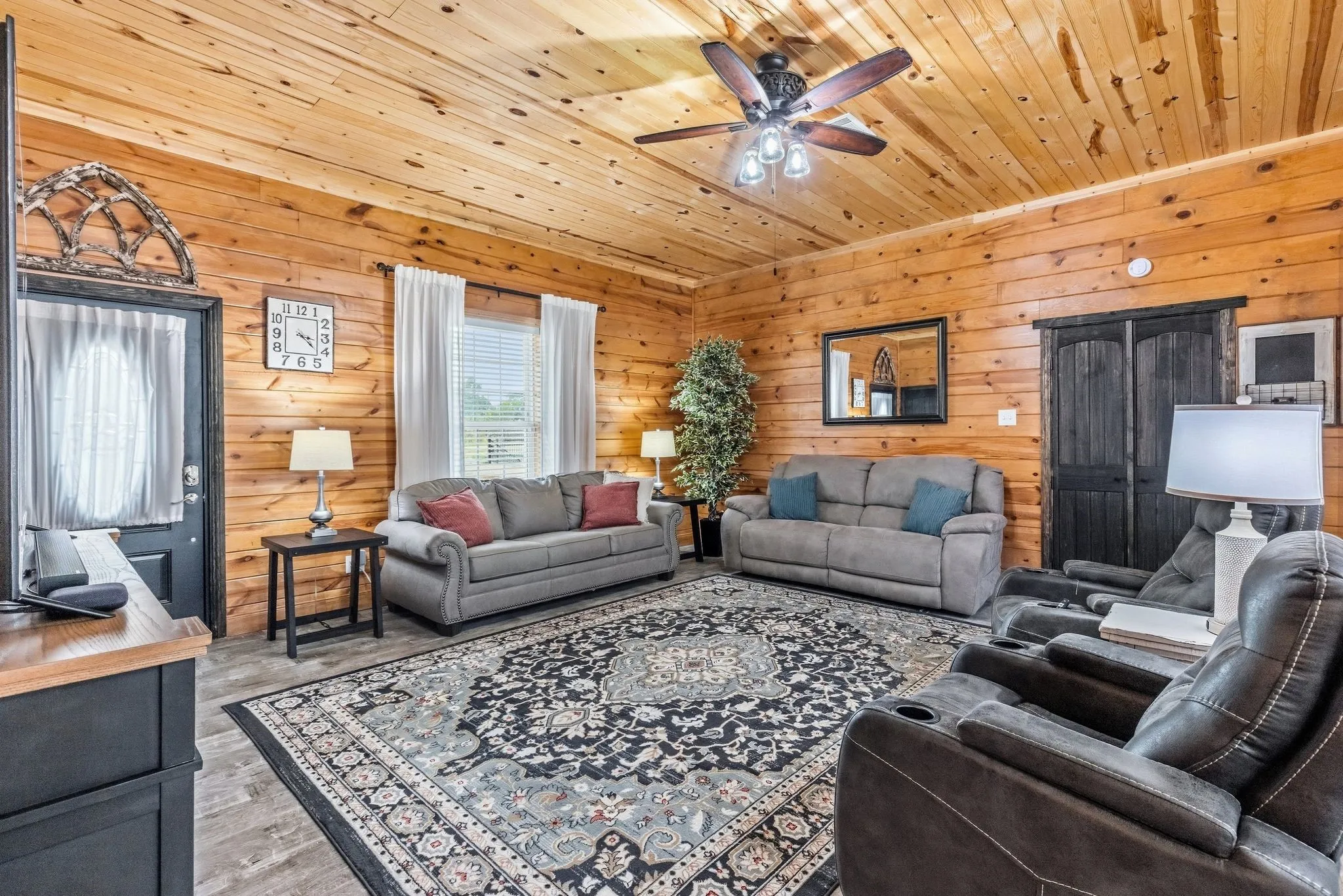 Single Family Residence For Sale in Delta County , 5349 Texas Highway 154, Cooper, Texas 75432, 3 Bedroom, 2 Bathroom, 1 Garage spaces, 2,400 Sqft, built in 2016, mls#21402635, Real Estate Agent in Cooper, Homes For Sale in Delta county, Homes For Sale in Cooper, Realtor in Cooper Texas, Real Estate Brokerage Independent Realty Texas, Luminita Cordes Realtor