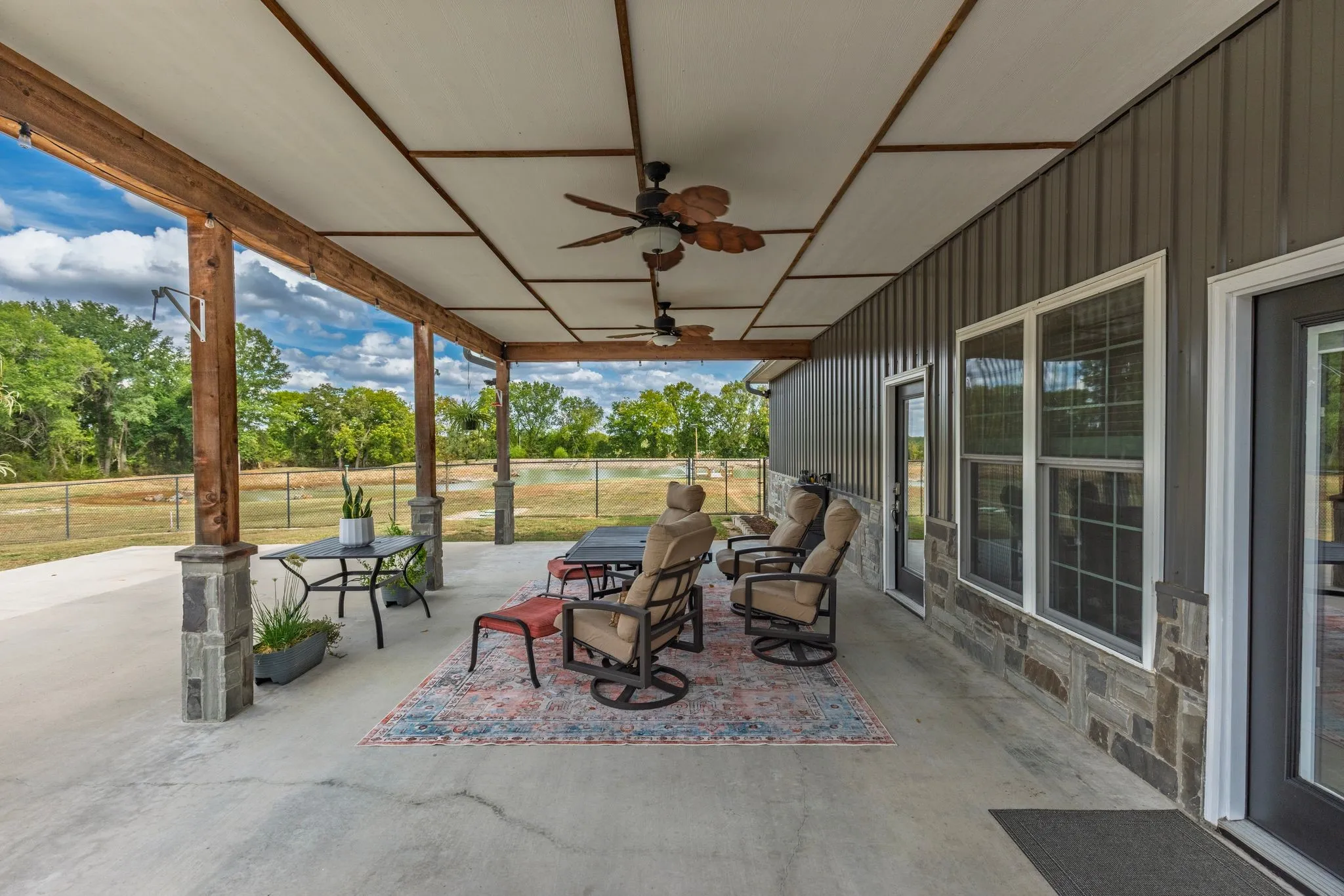 Single Family Residence For Sale in Delta County , 5349 Texas Highway 154, Cooper, Texas 75432, 3 Bedroom, 2 Bathroom, 1 Garage spaces, 2,400 Sqft, built in 2016, mls#21402635, Real Estate Agent in Cooper, Homes For Sale in Delta county, Homes For Sale in Cooper, Realtor in Cooper Texas, Real Estate Brokerage Independent Realty Texas, Luminita Cordes Realtor