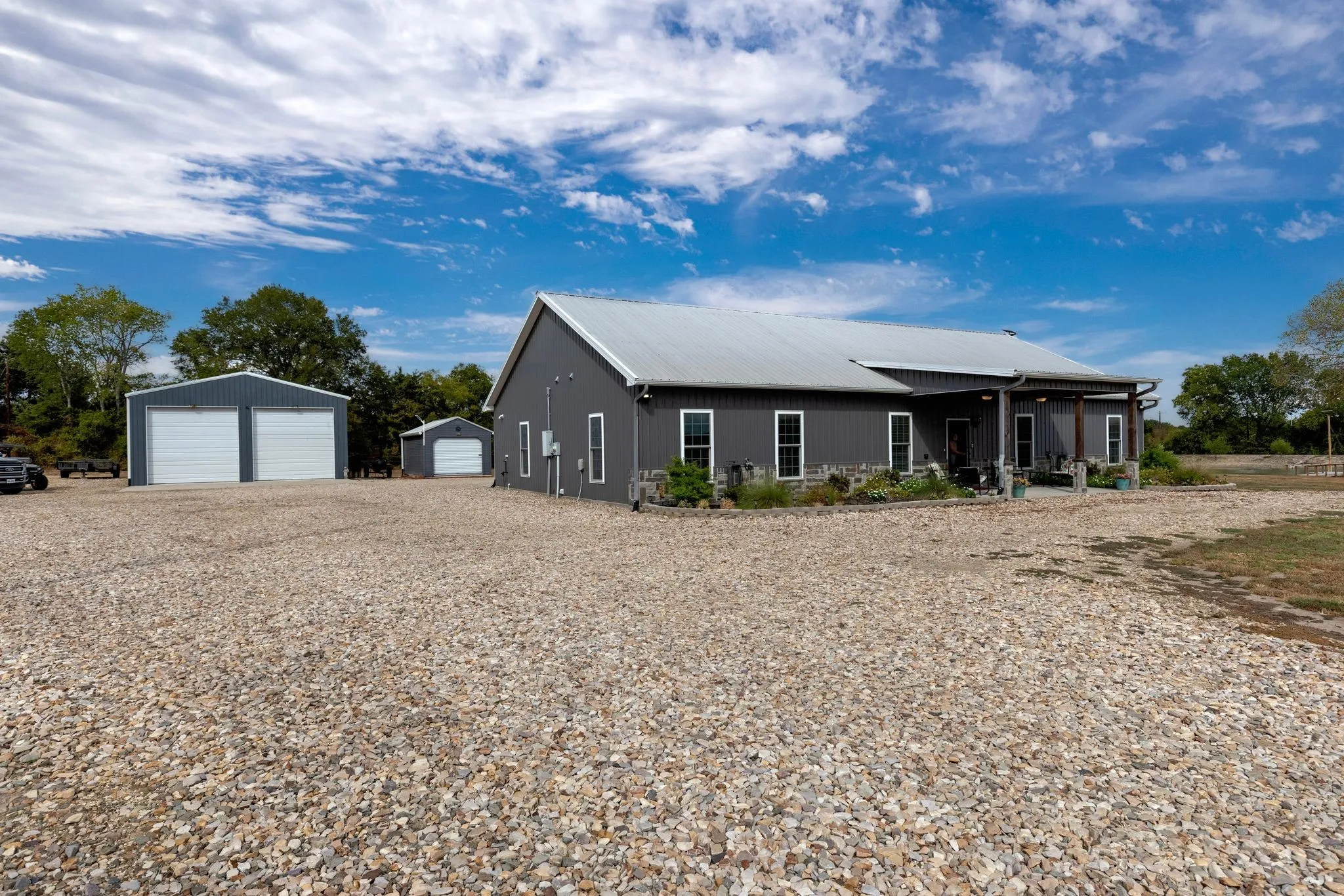 Single Family Residence For Sale in Delta County , 5349 Texas Highway 154, Cooper, Texas 75432, 3 Bedroom, 2 Bathroom, 1 Garage spaces, 2,400 Sqft, built in 2016, mls#21402635, Real Estate Agent in Cooper, Homes For Sale in Delta county, Homes For Sale in Cooper, Realtor in Cooper Texas, Real Estate Brokerage Independent Realty Texas, Luminita Cordes Realtor