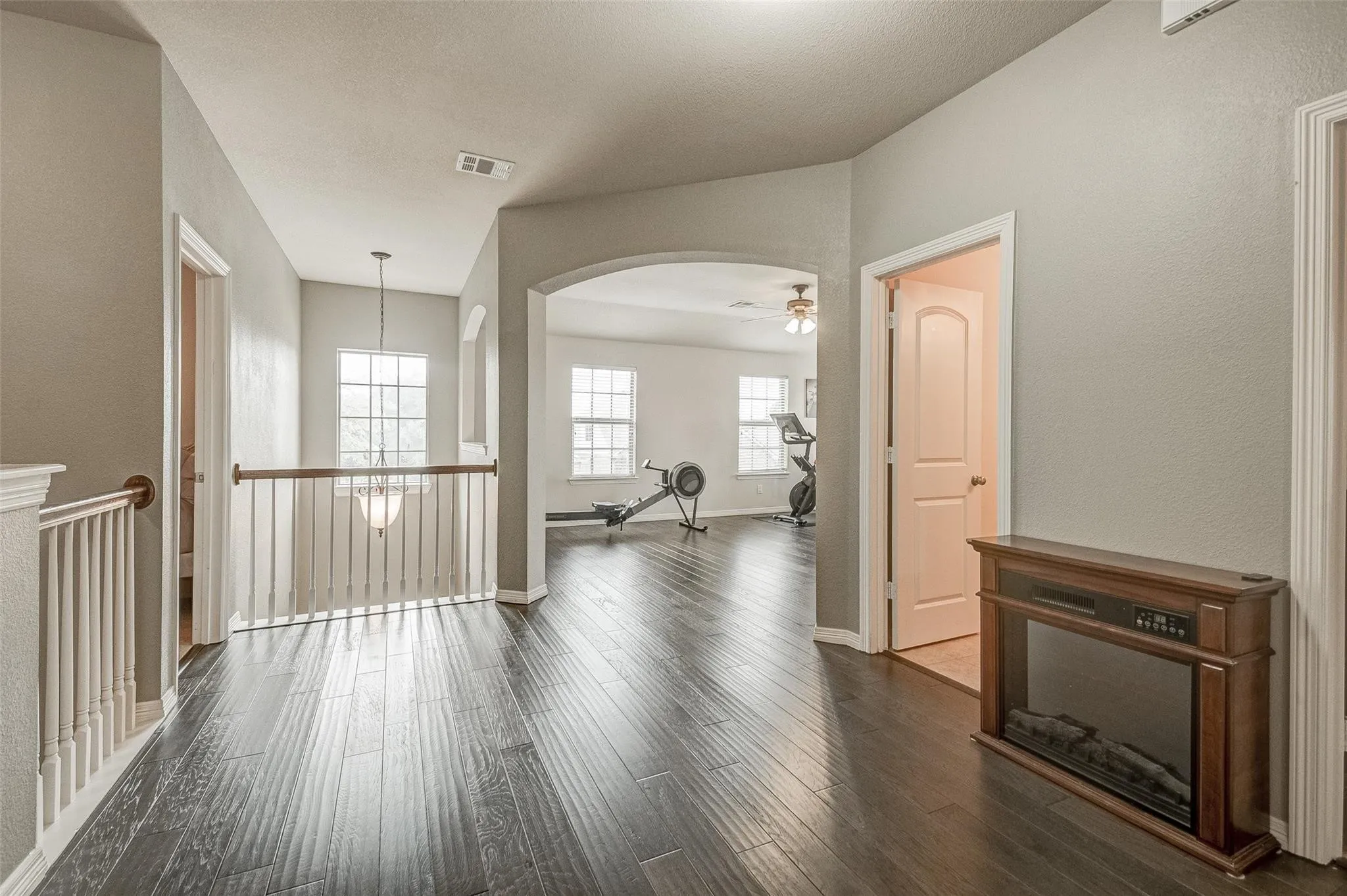 Single Family Residence For Rent in Collin County , 3505 Copper Ridge Drive, Mc Kinney, Texas 75070, 4 Bedroom, 4 Bathroom, 2 Garage spaces, 3,077 Sqft, built in 2005, mls#21402833, Real Estate Agent in Mc Kinney, Homes For Rent in Collin county, Homes For Rent in Mc Kinney, Realtor in Mc Kinney Texas, Real Estate Brokerage Independent Realty Texas, Luminita Cordes Realtor