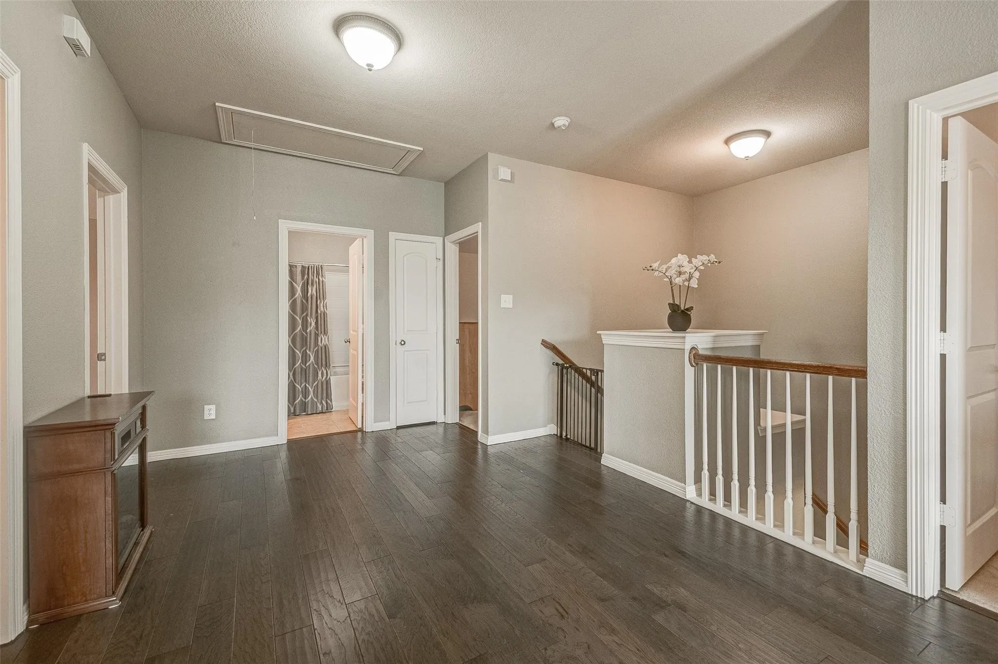Single Family Residence For Rent in Collin County , 3505 Copper Ridge Drive, Mc Kinney, Texas 75070, 4 Bedroom, 4 Bathroom, 2 Garage spaces, 3,077 Sqft, built in 2005, mls#21402833, Real Estate Agent in Mc Kinney, Homes For Rent in Collin county, Homes For Rent in Mc Kinney, Realtor in Mc Kinney Texas, Real Estate Brokerage Independent Realty Texas, Luminita Cordes Realtor