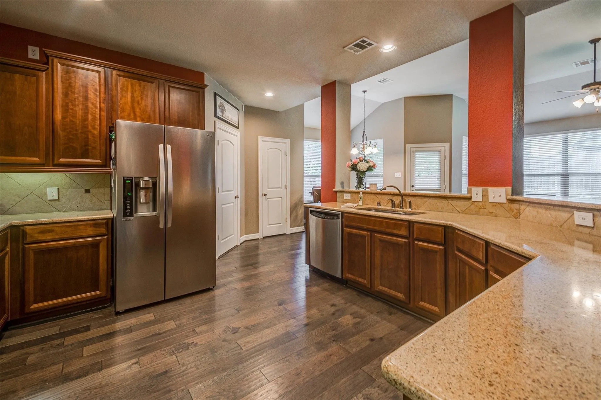 Single Family Residence For Rent in Collin County , 3505 Copper Ridge Drive, Mc Kinney, Texas 75070, 4 Bedroom, 4 Bathroom, 2 Garage spaces, 3,077 Sqft, built in 2005, mls#21402833, Real Estate Agent in Mc Kinney, Homes For Rent in Collin county, Homes For Rent in Mc Kinney, Realtor in Mc Kinney Texas, Real Estate Brokerage Independent Realty Texas, Luminita Cordes Realtor