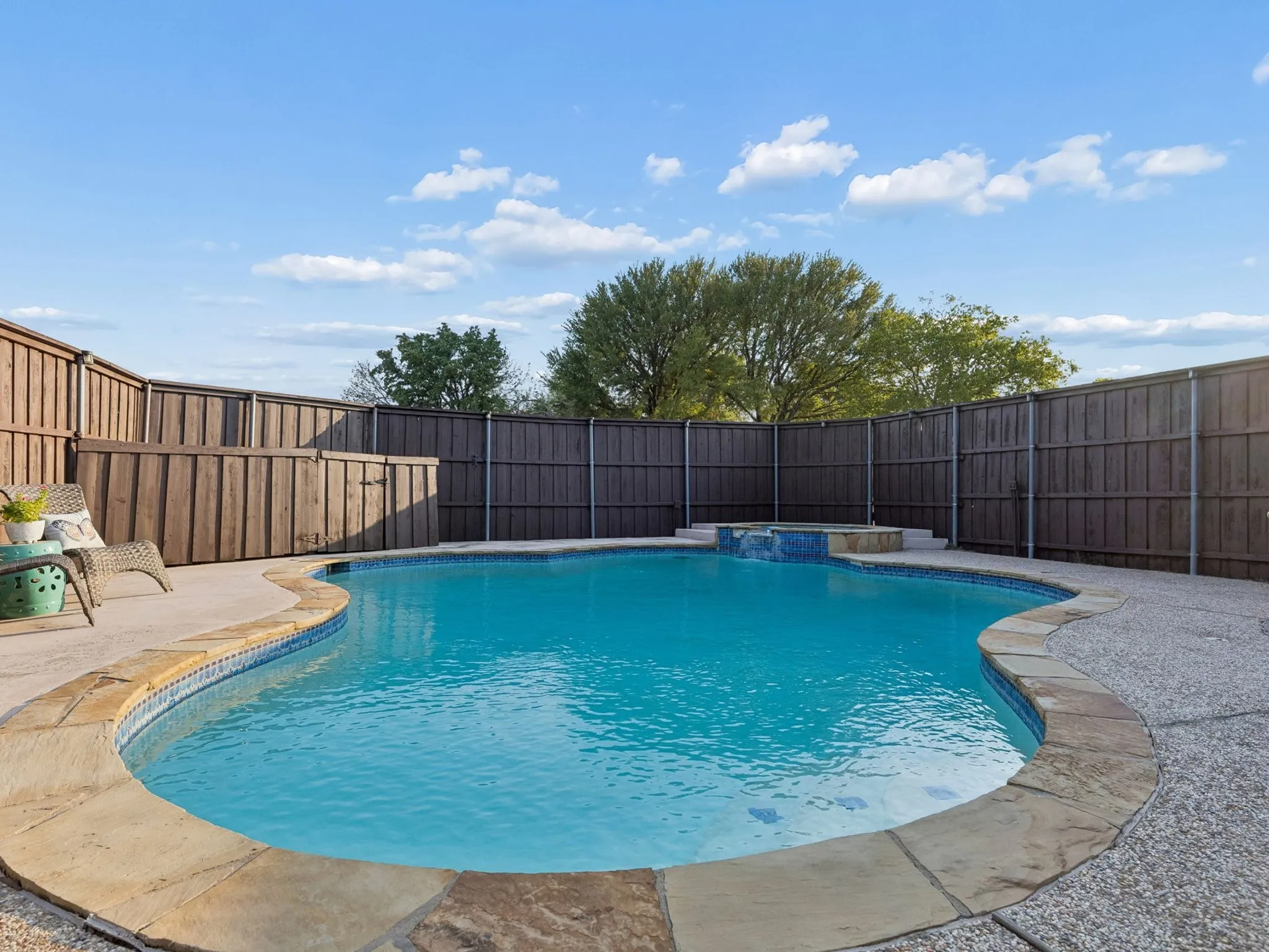 Single Family Residence For Sale in Dallas County , 1008 E Grubb Drive, Mesquite, Texas 75149, 3 Bedroom, 2 Bathroom, 2 Garage spaces, 2,495 Sqft, built in 1994, mls#21401168, Real Estate Agent in Mesquite, Homes For Sale in Dallas county, Homes For Sale in Mesquite, Realtor in Mesquite Texas, Real Estate Brokerage Independent Realty Texas, Luminita Cordes Realtor