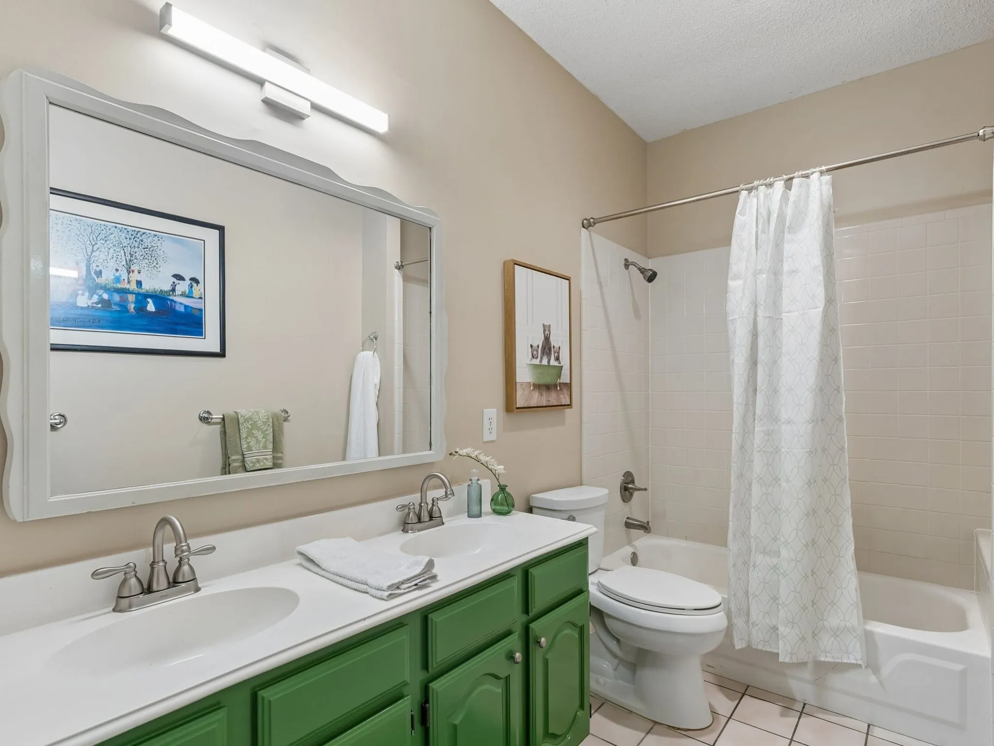 Single Family Residence For Sale in Dallas County , 1008 E Grubb Drive, Mesquite, Texas 75149, 3 Bedroom, 2 Bathroom, 2 Garage spaces, 2,495 Sqft, built in 1994, mls#21401168, Real Estate Agent in Mesquite, Homes For Sale in Dallas county, Homes For Sale in Mesquite, Realtor in Mesquite Texas, Real Estate Brokerage Independent Realty Texas, Luminita Cordes Realtor