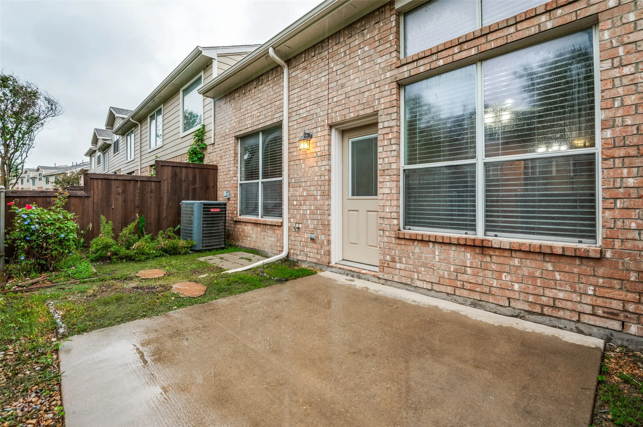 Townhouse For Rent in Denton County , 3236 Twist Trail, Plano, Texas 75093, 3 Bedroom, 3 Bathroom, 2 Garage spaces, 1,746 Sqft, built in 2003, mls#21402837, Real Estate Agent in Plano, Homes For Rent in Denton county, Homes For Rent in Plano, Realtor in Plano Texas, Real Estate Brokerage Independent Realty Texas, Luminita Cordes Realtor