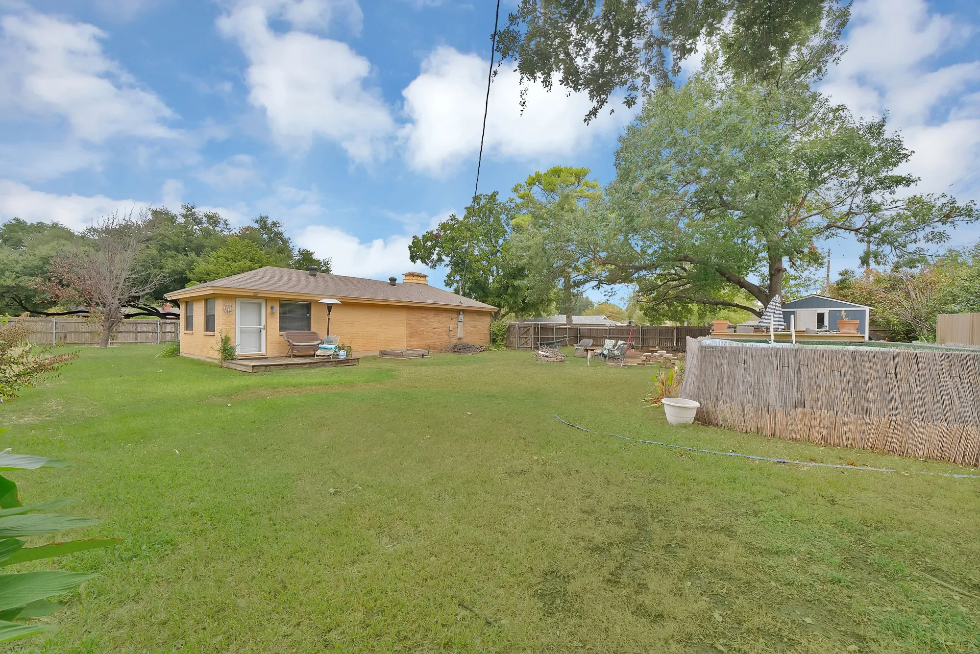 Single Family Residence For Sale in Tarrant County , 7112 Turner Terrace, North Richland Hills, Texas 76180, 3 Bedroom, 2 Bathroom, 1 Garage spaces, 2,534 Sqft, built in 1952, mls#21402802, Real Estate Agent in North Richland Hills, Homes For Sale in Tarrant county, Homes For Sale in North Richland Hills, Realtor in North Richland Hills Texas, Real Estate Brokerage Independent Realty Texas, Luminita Cordes Realtor