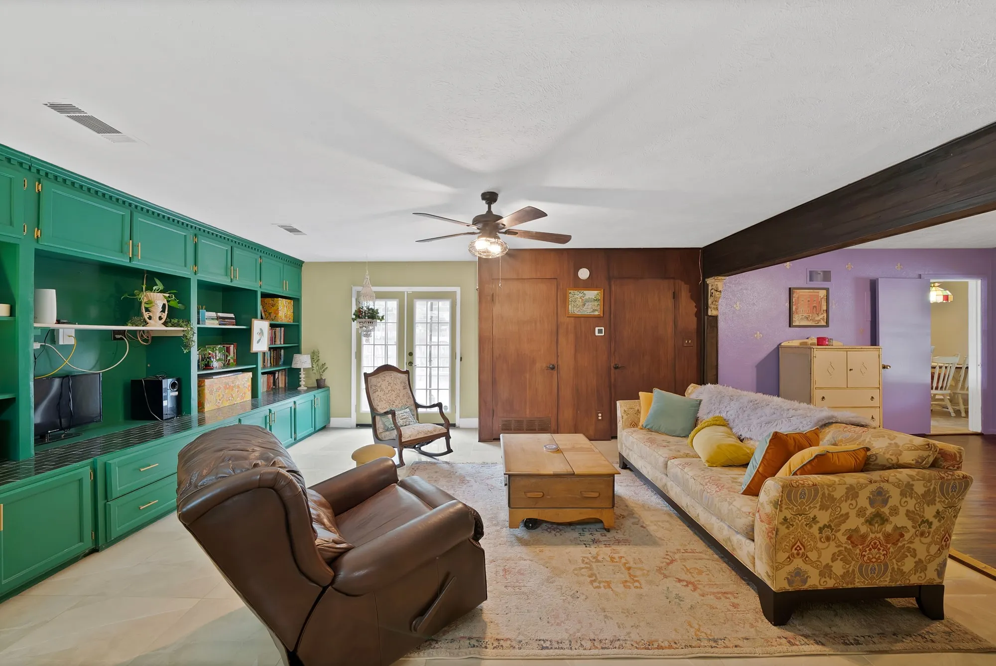 Single Family Residence For Sale in Tarrant County , 7112 Turner Terrace, North Richland Hills, Texas 76180, 3 Bedroom, 2 Bathroom, 1 Garage spaces, 2,534 Sqft, built in 1952, mls#21402802, Real Estate Agent in North Richland Hills, Homes For Sale in Tarrant county, Homes For Sale in North Richland Hills, Realtor in North Richland Hills Texas, Real Estate Brokerage Independent Realty Texas, Luminita Cordes Realtor