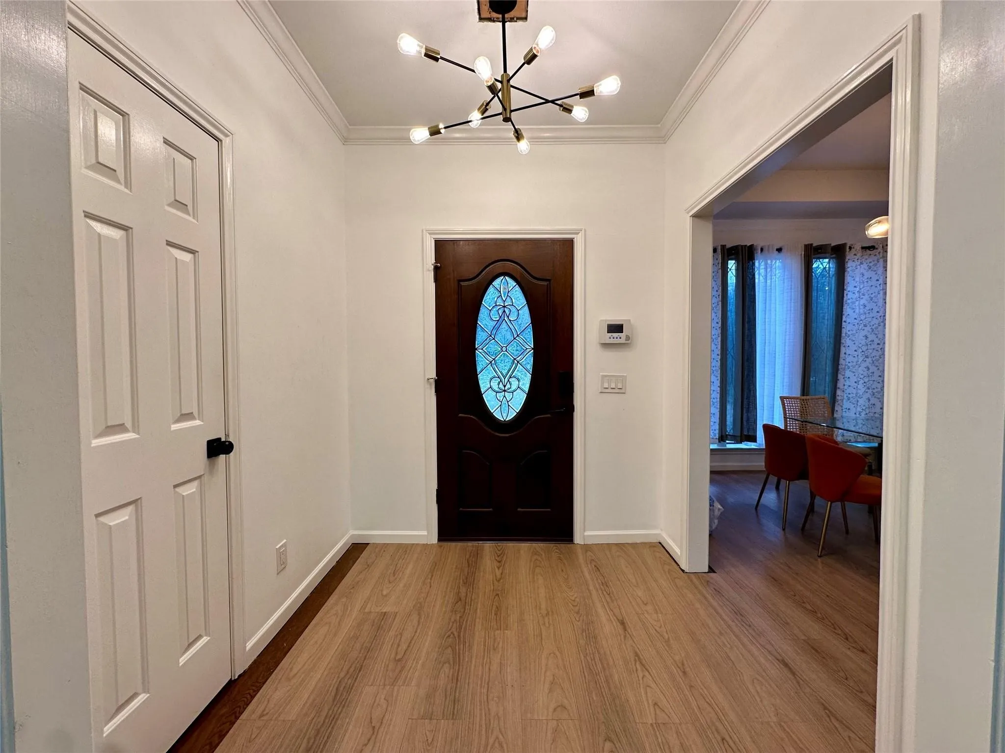 Single Family Residence For Sale in Denton County , 2909 Gainesborough Drive, Dallas, Texas 75287, 4 Bedroom, 3 Bathroom, 2 Garage spaces, 2,656 Sqft, built in 1984, mls#21402844, Real Estate Agent in Dallas, Homes For Sale in Denton county, Homes For Sale in Dallas, Realtor in Dallas Texas, Real Estate Brokerage Independent Realty Texas, Luminita Cordes Realtor