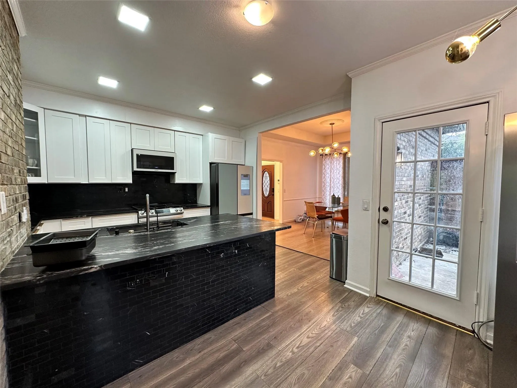 Single Family Residence For Sale in Denton County , 2909 Gainesborough Drive, Dallas, Texas 75287, 4 Bedroom, 3 Bathroom, 2 Garage spaces, 2,656 Sqft, built in 1984, mls#21402844, Real Estate Agent in Dallas, Homes For Sale in Denton county, Homes For Sale in Dallas, Realtor in Dallas Texas, Real Estate Brokerage Independent Realty Texas, Luminita Cordes Realtor