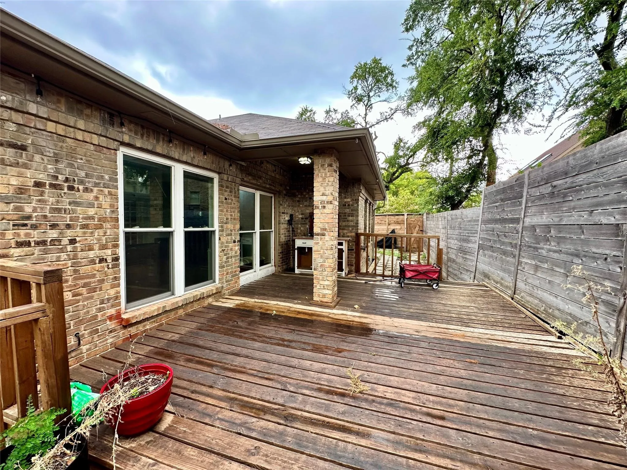 Single Family Residence For Sale in Denton County , 2909 Gainesborough Drive, Dallas, Texas 75287, 4 Bedroom, 3 Bathroom, 2 Garage spaces, 2,656 Sqft, built in 1984, mls#21402844, Real Estate Agent in Dallas, Homes For Sale in Denton county, Homes For Sale in Dallas, Realtor in Dallas Texas, Real Estate Brokerage Independent Realty Texas, Luminita Cordes Realtor