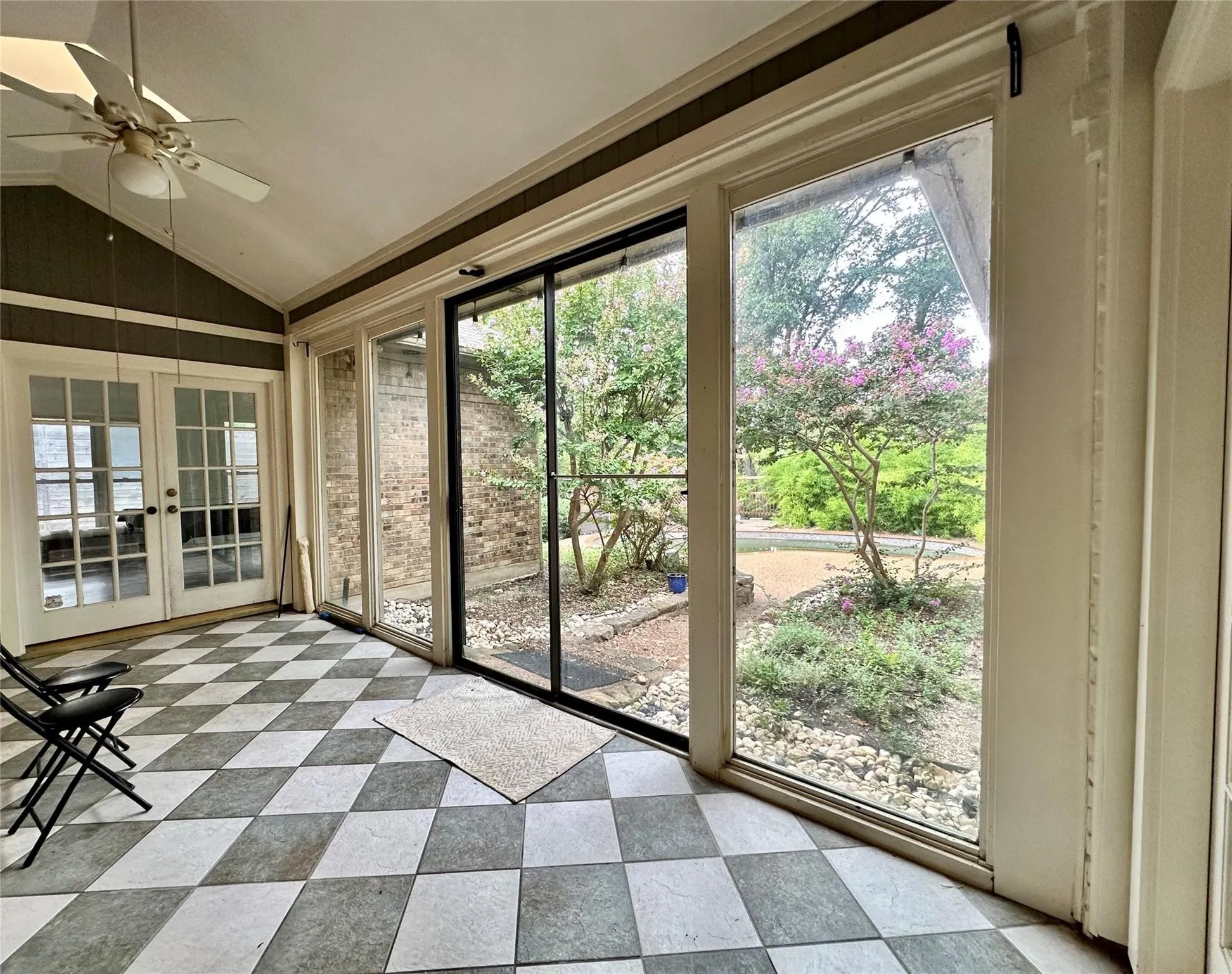 Single Family Residence For Sale in Denton County , 2909 Gainesborough Drive, Dallas, Texas 75287, 4 Bedroom, 3 Bathroom, 2 Garage spaces, 2,656 Sqft, built in 1984, mls#21402844, Real Estate Agent in Dallas, Homes For Sale in Denton county, Homes For Sale in Dallas, Realtor in Dallas Texas, Real Estate Brokerage Independent Realty Texas, Luminita Cordes Realtor