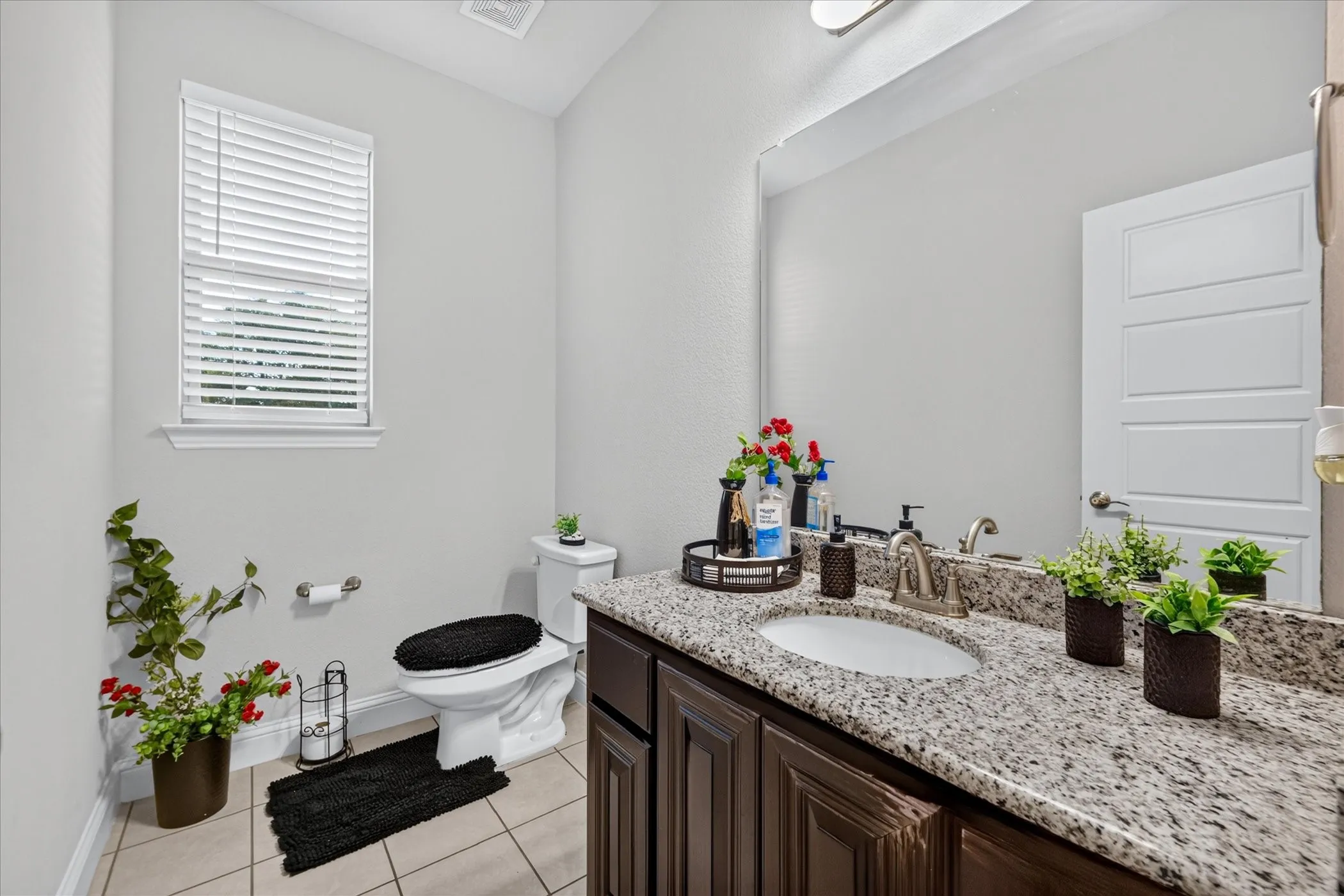 Single Family Residence For Sale in Grayson County , 2613 Saint Lawrence Drive, Sherman, Texas 75092, 4 Bedroom, 4 Bathroom, 3 Garage spaces, 3,230 Sqft, built in 2022, mls#21394126, Real Estate Agent in Sherman, Homes For Sale in Grayson county, Homes For Sale in Sherman, Realtor in Sherman Texas, Real Estate Brokerage Independent Realty Texas, Luminita Cordes Realtor