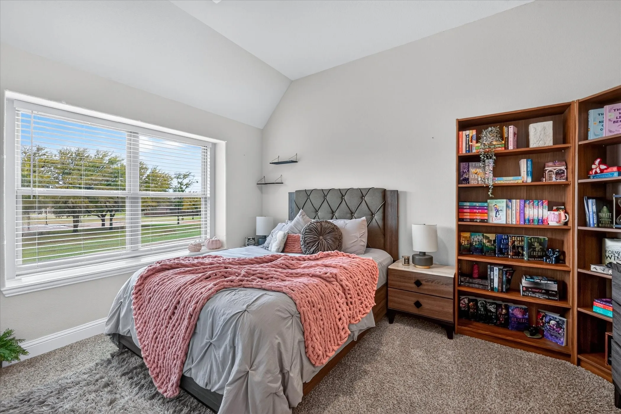 Single Family Residence For Sale in Grayson County , 2613 Saint Lawrence Drive, Sherman, Texas 75092, 4 Bedroom, 4 Bathroom, 3 Garage spaces, 3,230 Sqft, built in 2022, mls#21394126, Real Estate Agent in Sherman, Homes For Sale in Grayson county, Homes For Sale in Sherman, Realtor in Sherman Texas, Real Estate Brokerage Independent Realty Texas, Luminita Cordes Realtor
