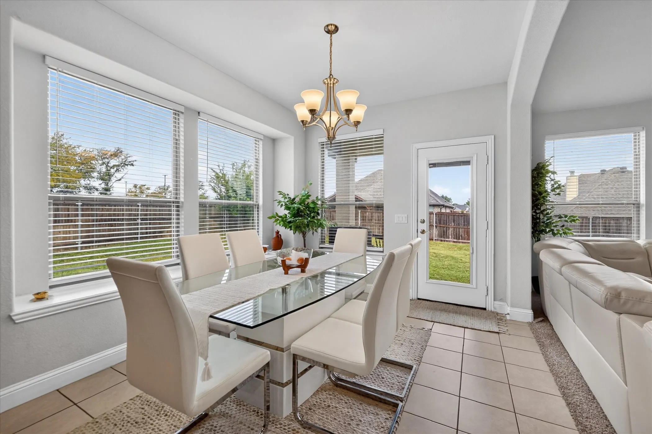 Single Family Residence For Sale in Grayson County , 2613 Saint Lawrence Drive, Sherman, Texas 75092, 4 Bedroom, 4 Bathroom, 3 Garage spaces, 3,230 Sqft, built in 2022, mls#21394126, Real Estate Agent in Sherman, Homes For Sale in Grayson county, Homes For Sale in Sherman, Realtor in Sherman Texas, Real Estate Brokerage Independent Realty Texas, Luminita Cordes Realtor