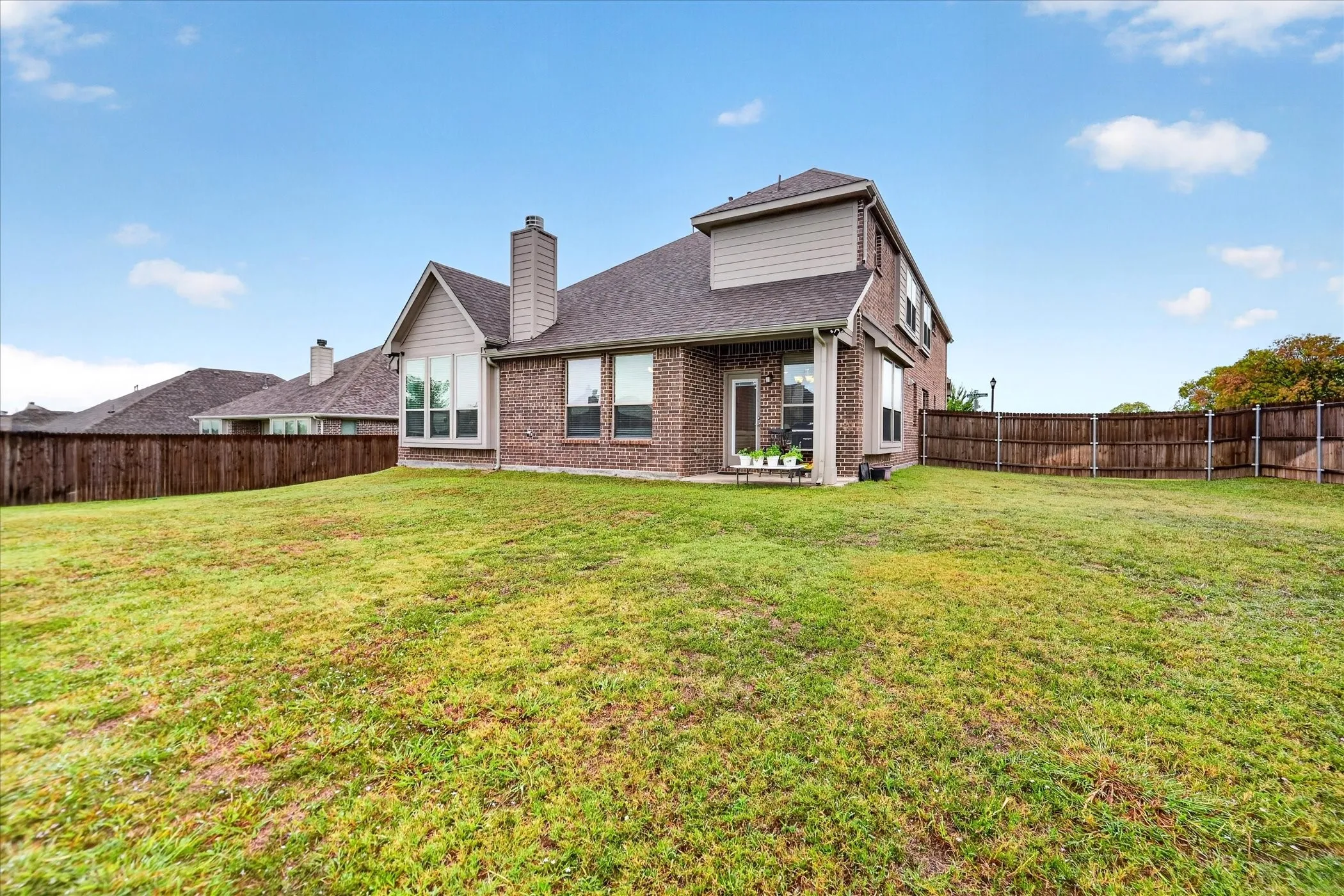 Single Family Residence For Sale in Grayson County , 2613 Saint Lawrence Drive, Sherman, Texas 75092, 4 Bedroom, 4 Bathroom, 3 Garage spaces, 3,230 Sqft, built in 2022, mls#21394126, Real Estate Agent in Sherman, Homes For Sale in Grayson county, Homes For Sale in Sherman, Realtor in Sherman Texas, Real Estate Brokerage Independent Realty Texas, Luminita Cordes Realtor