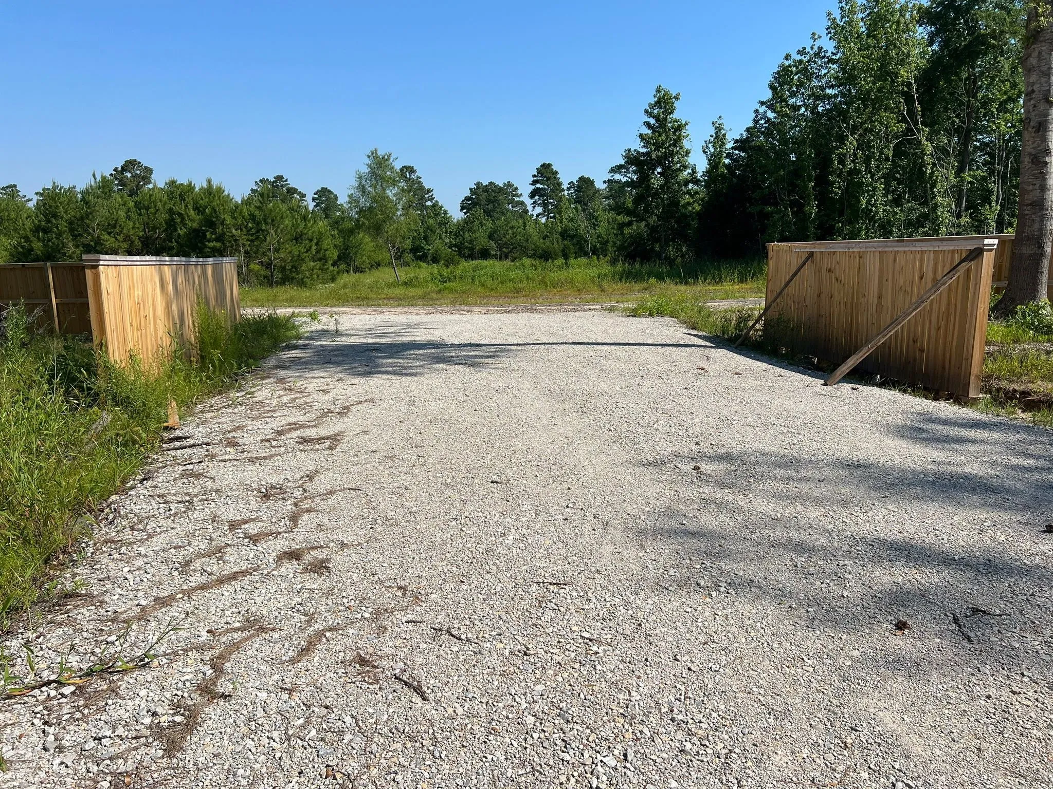 Unimproved Land For Sale in Smith County , 14392 E Hwy 31 E, Tyler, Texas 75705, 0, 0, Garage spaces, 0 Sqft, built in 0, mls#21402753, Real Estate Agent in Tyler, Homes For Sale in Smith county, Homes For Sale in Tyler, Realtor in Tyler Texas, Real Estate Brokerage Independent Realty Texas, Luminita Cordes Realtor