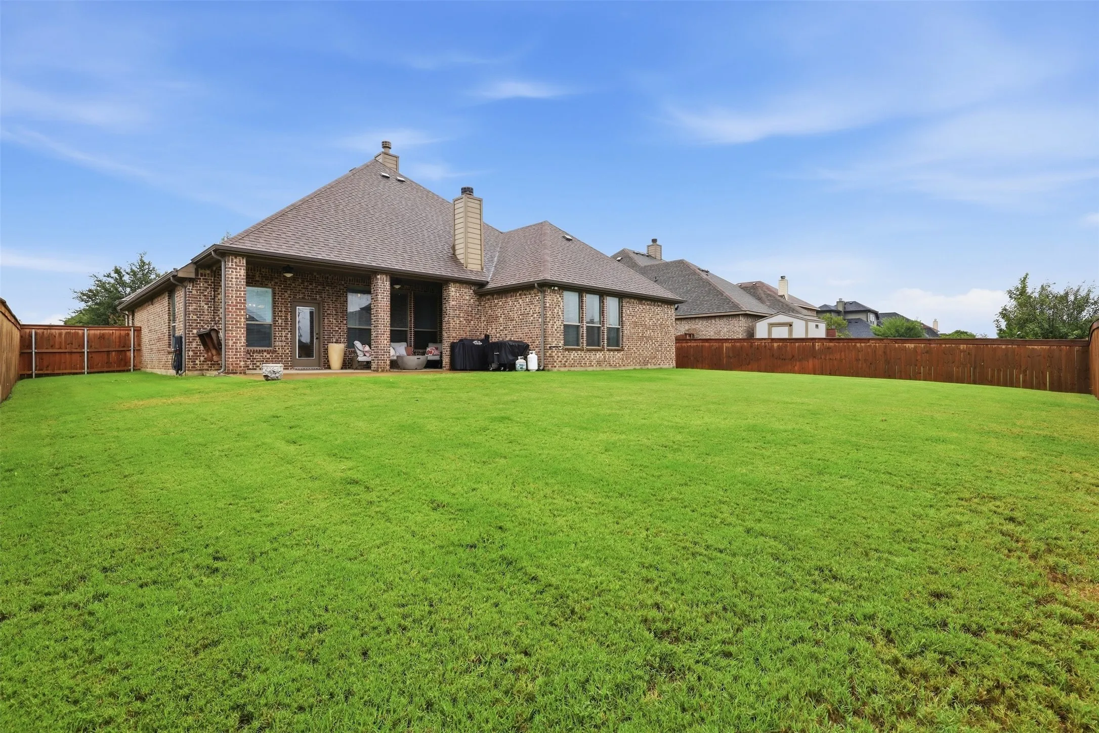 Single Family Residence For Sale in Johnson County , 1152 Blue Sky Lane, Burleson, Texas 76058, 3 Bedroom, 2 Bathroom, 2 Garage spaces, 2,290 Sqft, built in 2015, mls#21399970, Real Estate Agent in Burleson, Homes For Sale in Johnson county, Homes For Sale in Burleson, Realtor in Burleson Texas, Real Estate Brokerage Independent Realty Texas, Luminita Cordes Realtor