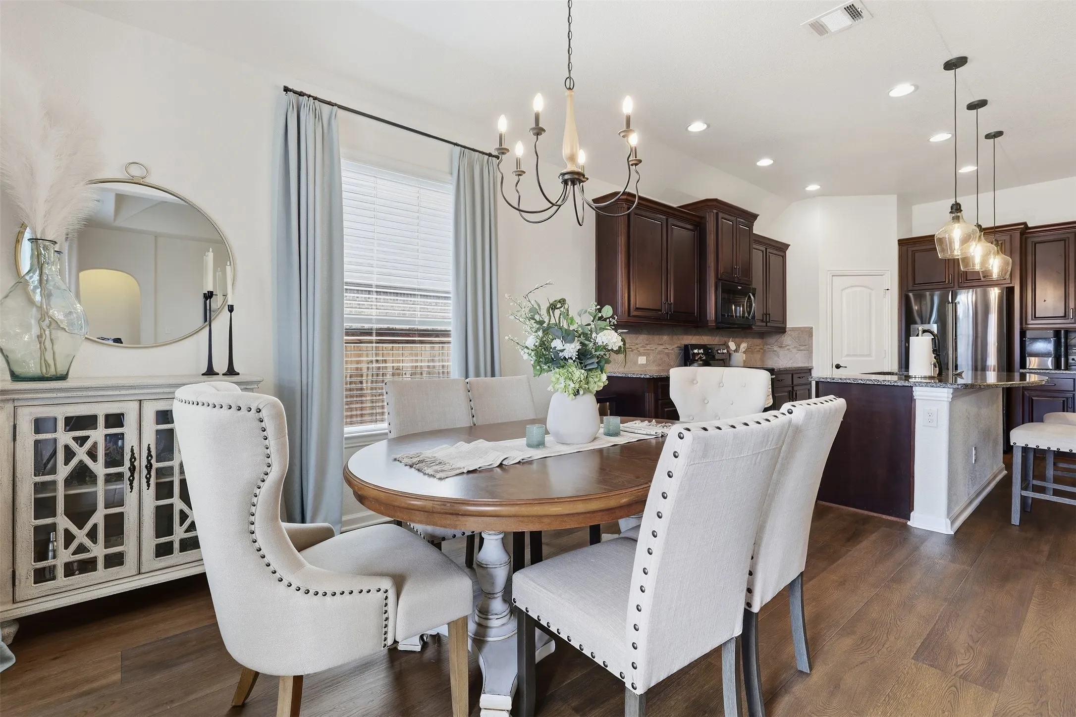 Single Family Residence For Sale in Johnson County , 1152 Blue Sky Lane, Burleson, Texas 76058, 3 Bedroom, 2 Bathroom, 2 Garage spaces, 2,290 Sqft, built in 2015, mls#21399970, Real Estate Agent in Burleson, Homes For Sale in Johnson county, Homes For Sale in Burleson, Realtor in Burleson Texas, Real Estate Brokerage Independent Realty Texas, Luminita Cordes Realtor