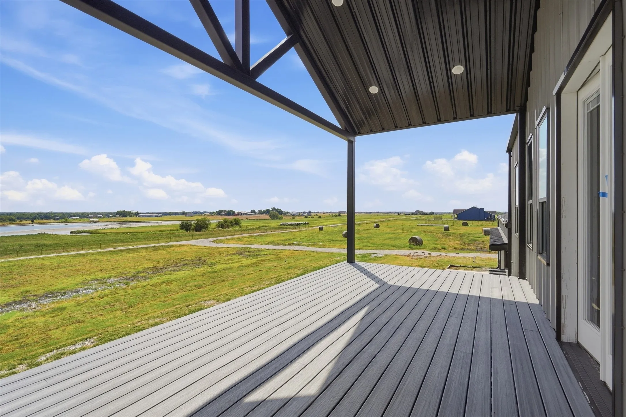 Single Family Residence For Sale in Fannin County , 1345 Fm 272, Leonard, Texas 75452, 3 Bedroom, 4 Bathroom, 3 Garage spaces, 7,260 Sqft, built in 2026, mls#21394646, Real Estate Agent in Leonard, Homes For Sale in Fannin county, Homes For Sale in Leonard, Realtor in Leonard Texas, Real Estate Brokerage Independent Realty Texas, Luminita Cordes Realtor
