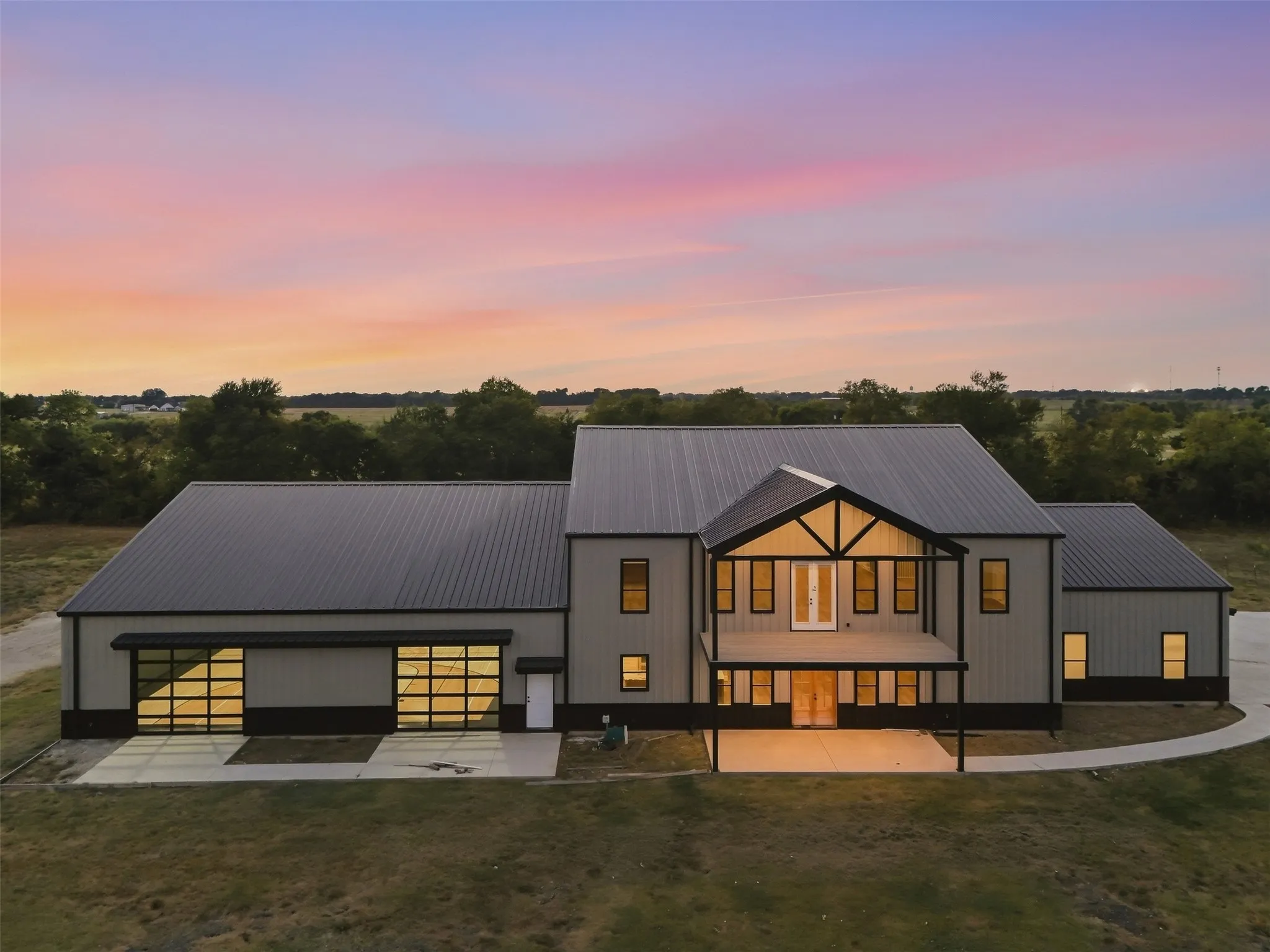 Single Family Residence For Sale in Fannin County , 1345 Fm 272, Leonard, Texas 75452, 3 Bedroom, 4 Bathroom, 3 Garage spaces, 7,260 Sqft, built in 2026, mls#21394646, Real Estate Agent in Leonard, Homes For Sale in Fannin county, Homes For Sale in Leonard, Realtor in Leonard Texas, Real Estate Brokerage Independent Realty Texas, Luminita Cordes Realtor